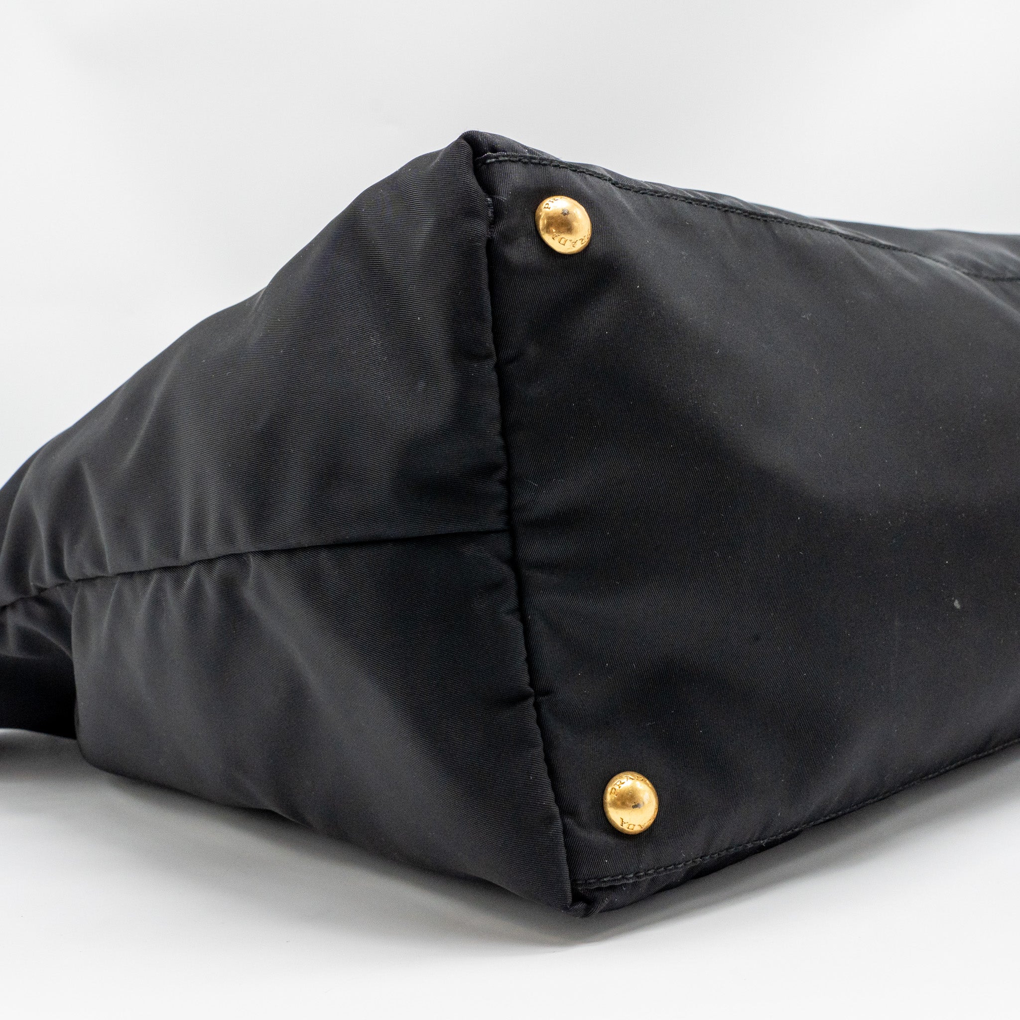 prada-re-edition-large-tessuto-tote-bag-re-nylon-saffiano-leather-black-ghw