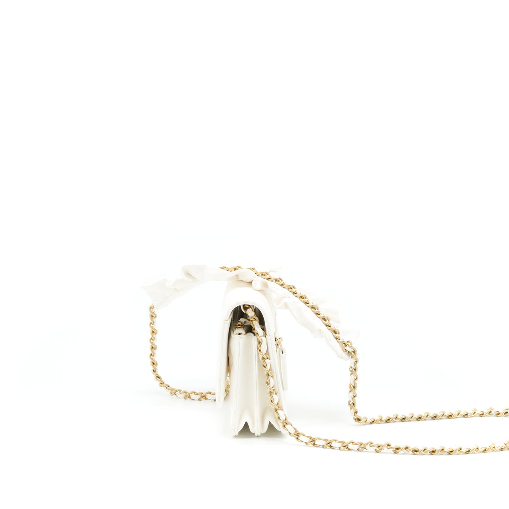 chanel-ruffles-mini-wallet-on-chains-white-ghw