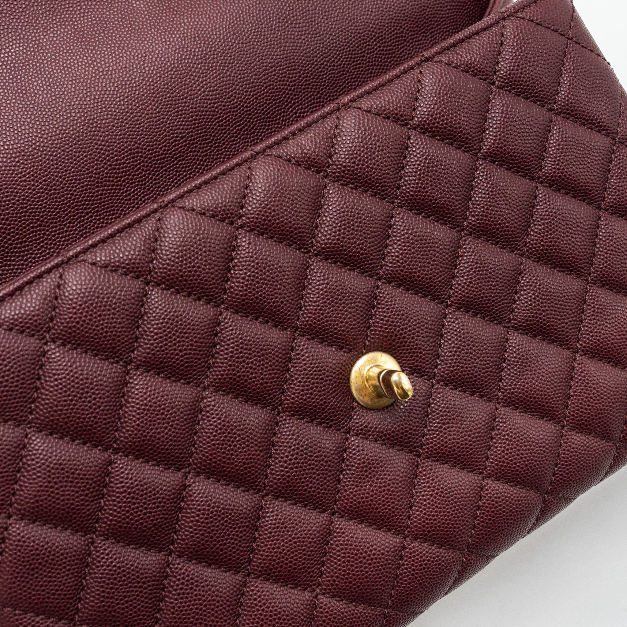 chanel-medium-coco-handle-with-lizard-handle-caviar-burgundy-ghw