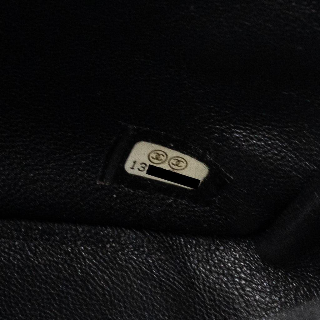 chanel-classic-jumbo-single-flap-bag-caviar-black-ghw