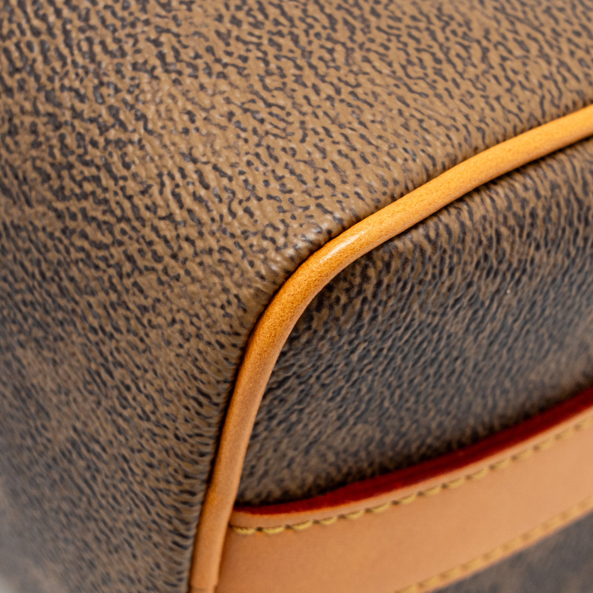 louis-vuitton-keepall-bandouliere-25-monogram-dust-coated-canvas-ghw