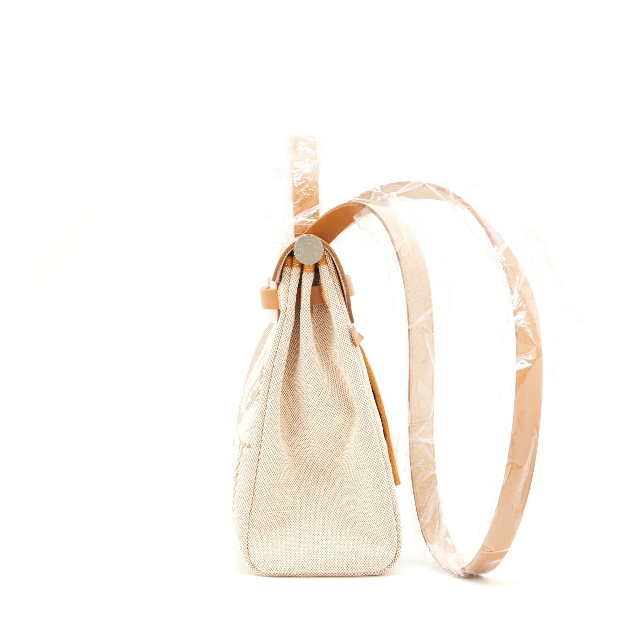 hermes-herbag-zip-31-toile-h-en-relief-brides-sable-ecru-beige-nat-sable-stamp-z