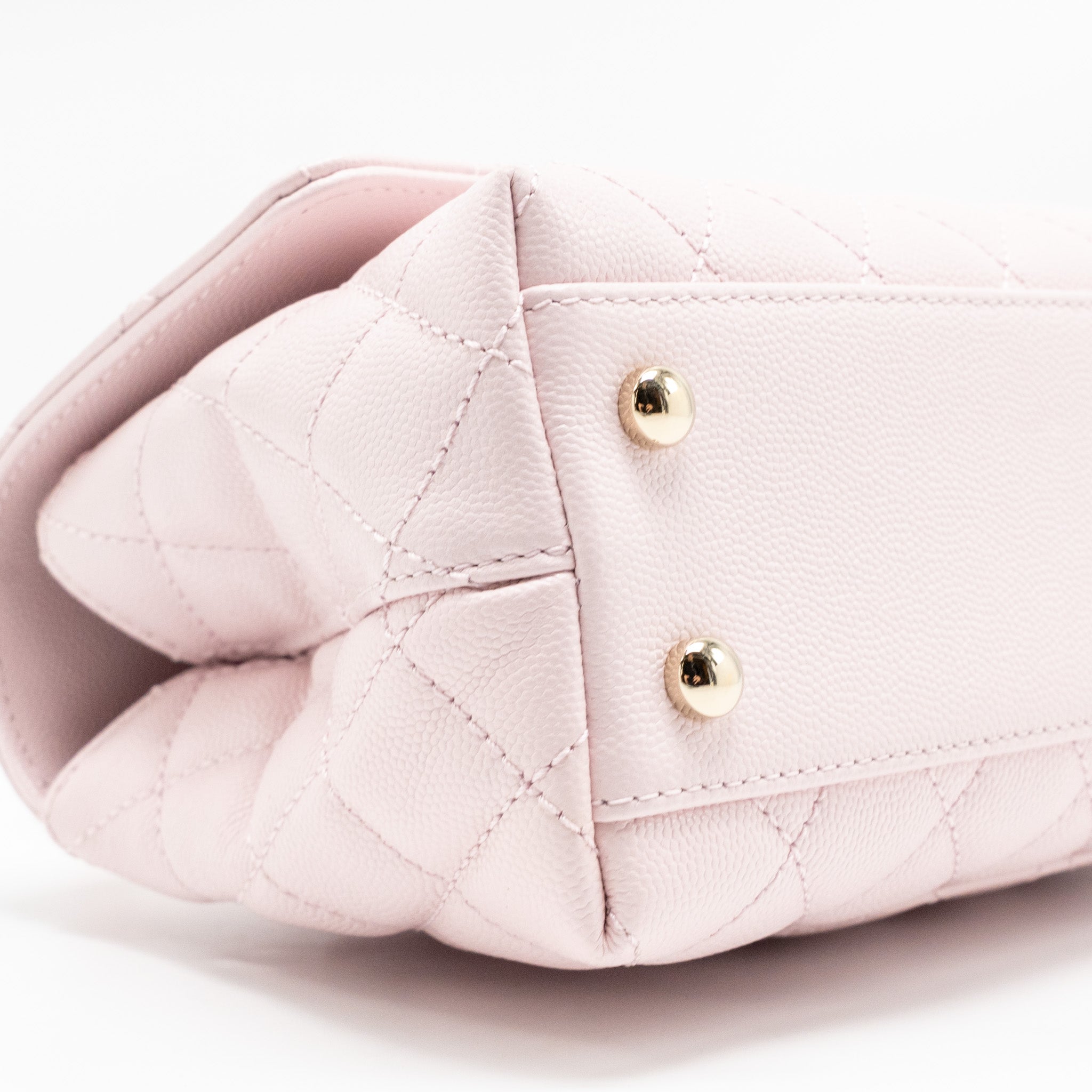 chanel-small-coco-handle-caviar-light-pink-lghwmicrochip