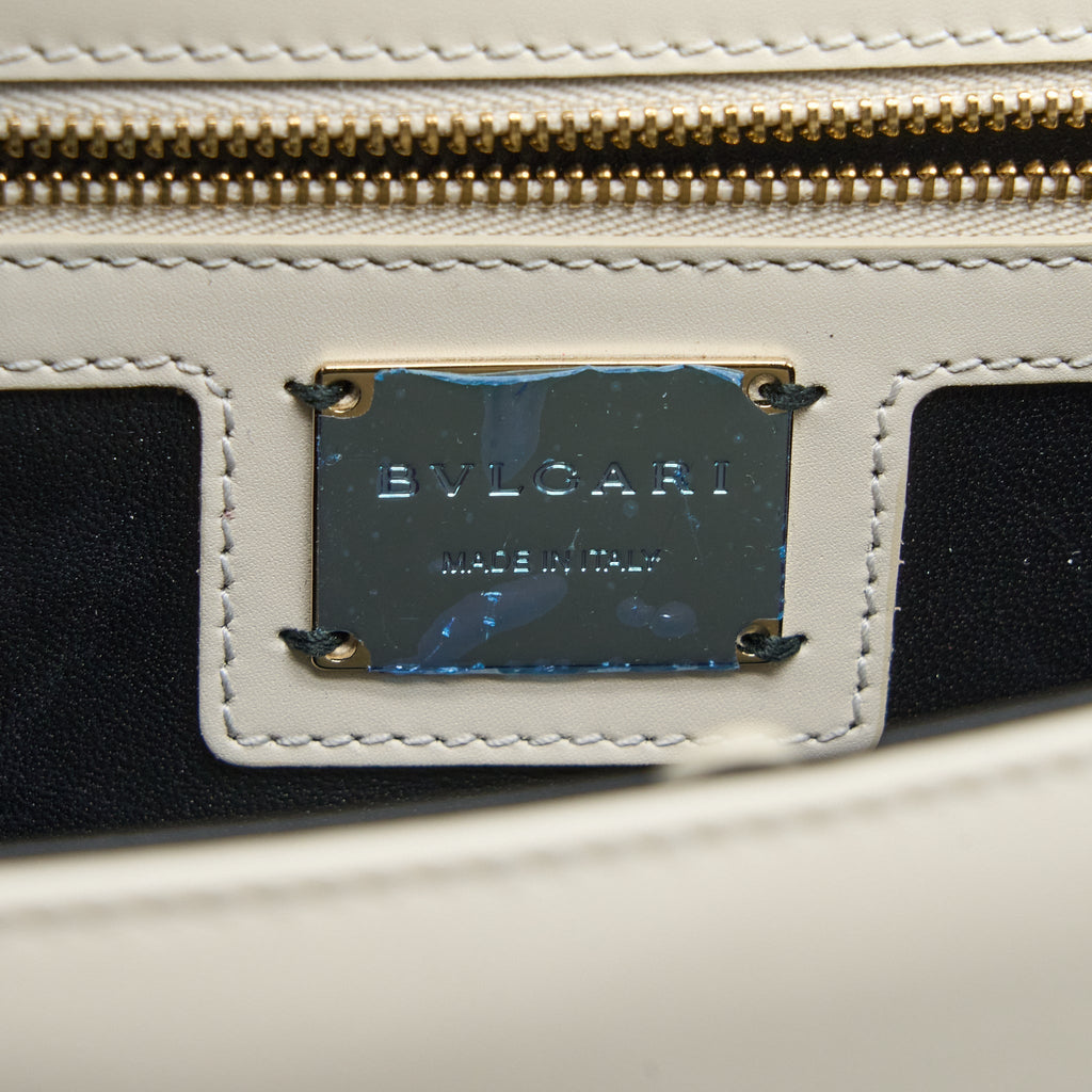 bvlgari-serpenti-forever-flap-bag-limited-edition-calfskin-white-lghw