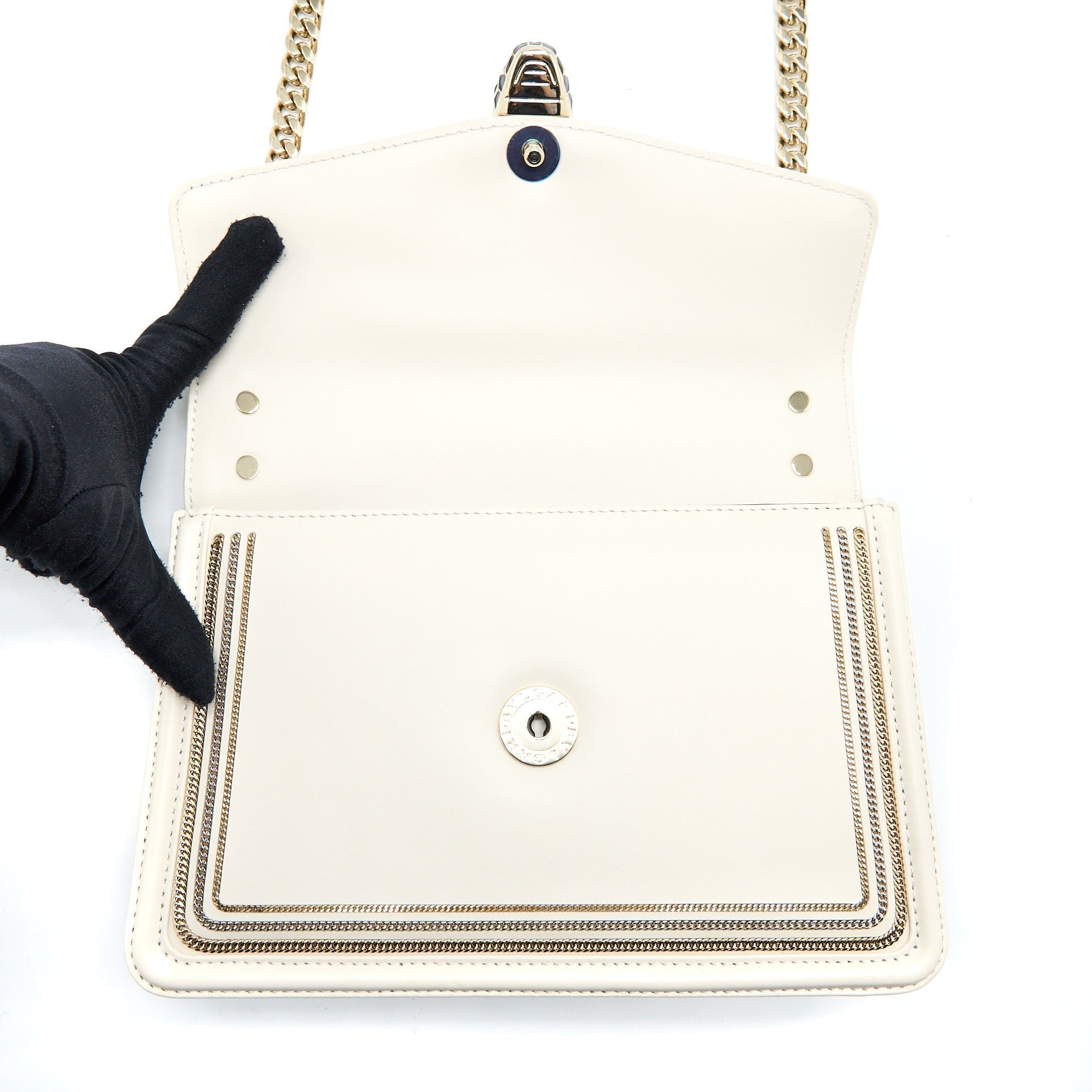 bvlgari-serpenti-forever-flap-bag-limited-edition-calfskin-white-lghw