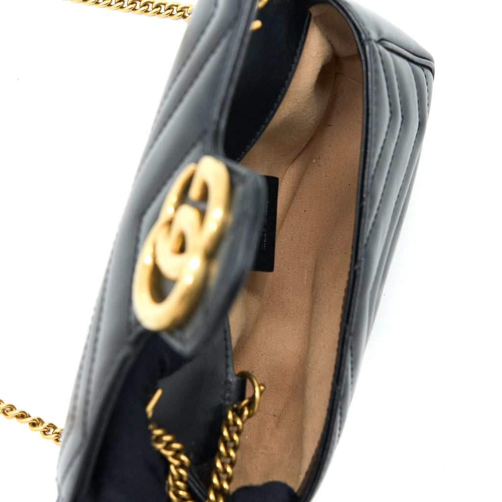 gucci-gg-marmont-super-mini-bag-calfskin-black-ghw