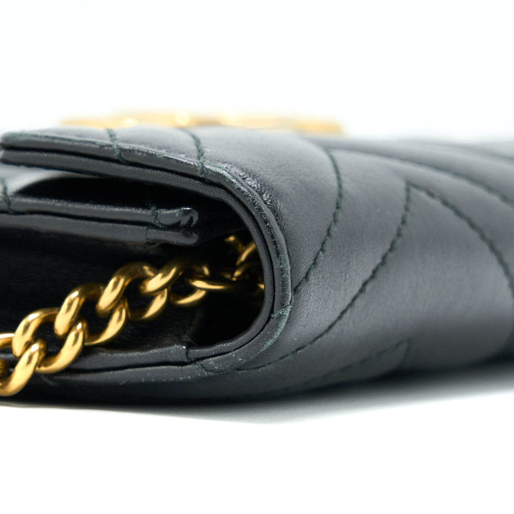 gucci-marmont-wallet-on-chain-black-ghw
