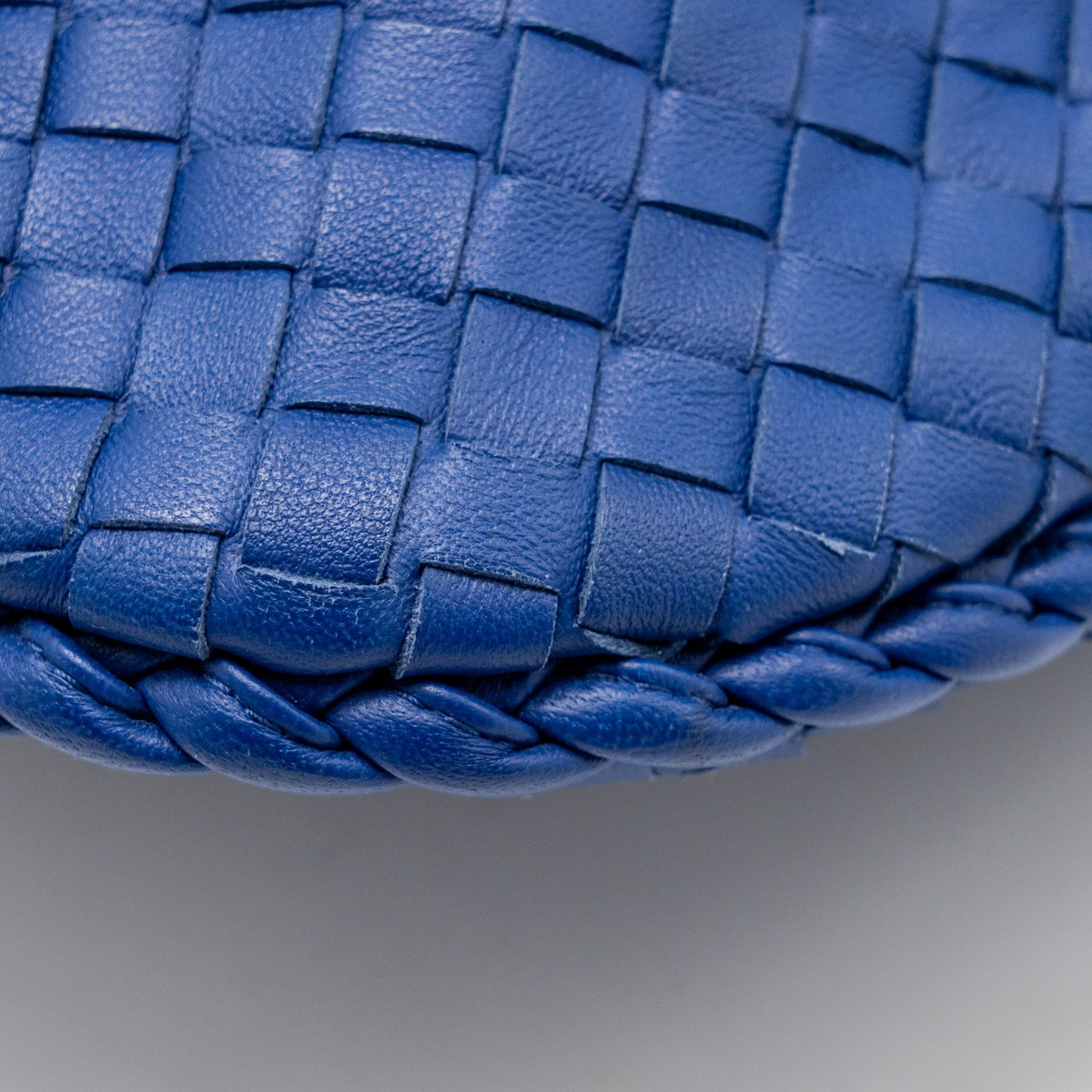 bottega-veneta-intercciato-hobo-bag-lambskin-dark-blue-shw