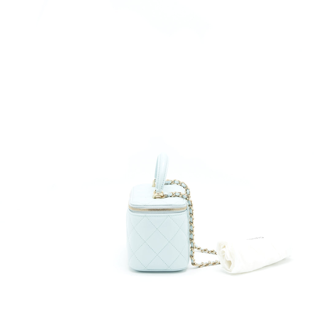 chanel-21k-rectangular-top-handle-vanity-with-chain-baby-blue-lghw-1