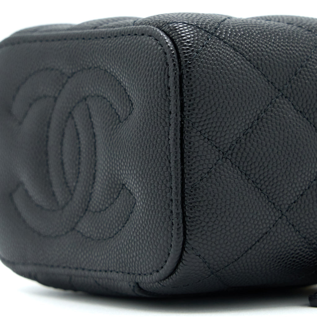 chanel-mini-vanity-with-chain-caviar-black-lghw-3