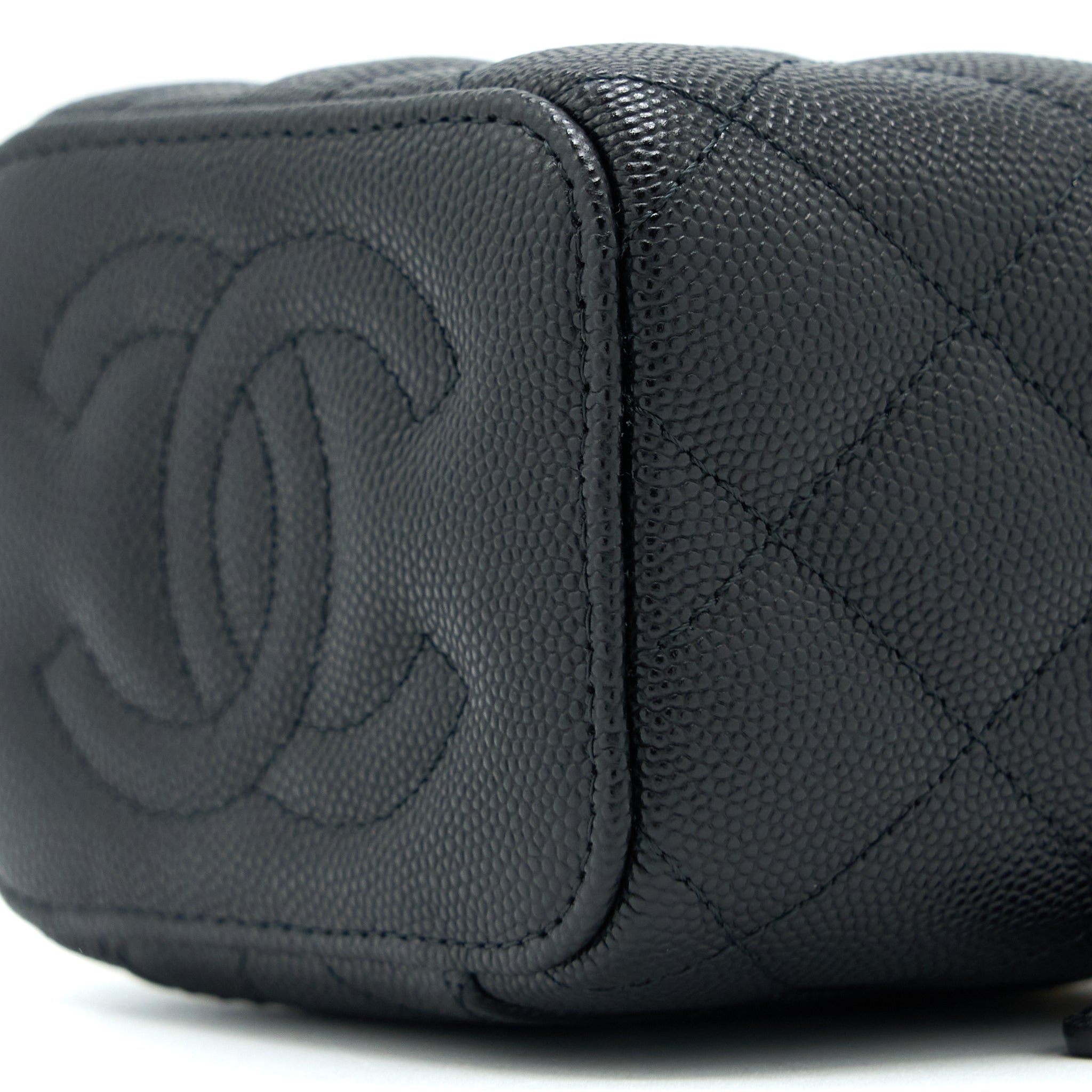 chanel-mini-vanity-with-chain-caviar-black-lghw-3