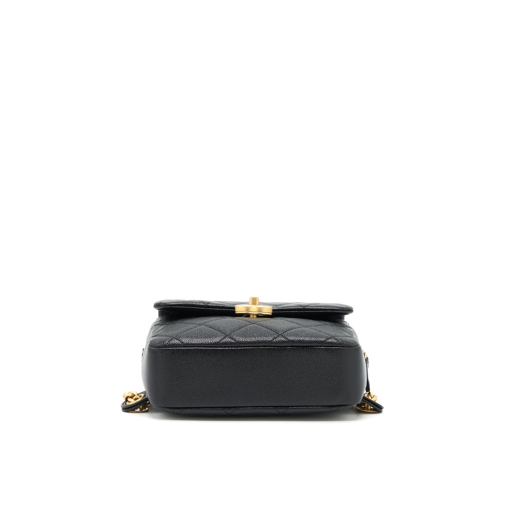 chanel-22p-flap-backpack-caviar-black-ghw-1