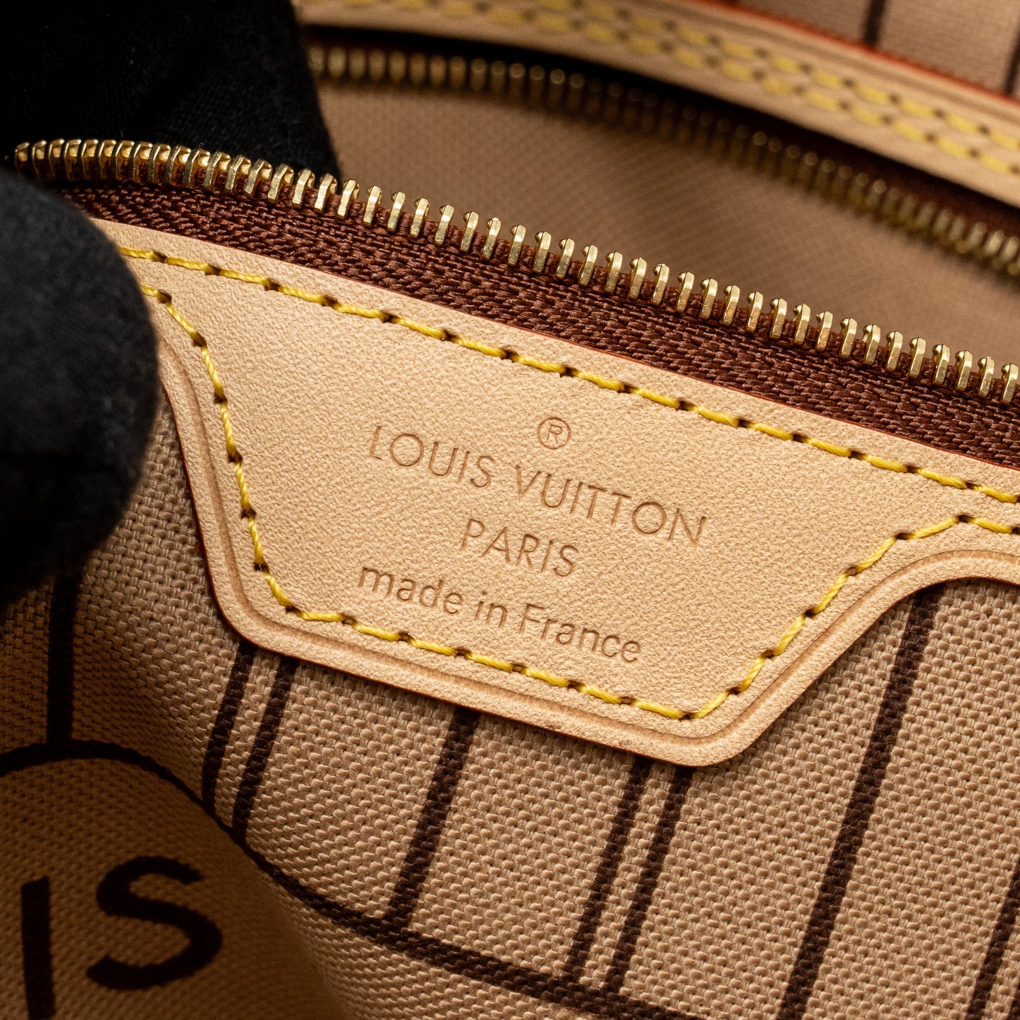 louis-vuitton-neverfull-mm-monogram-canvas-ghw-11