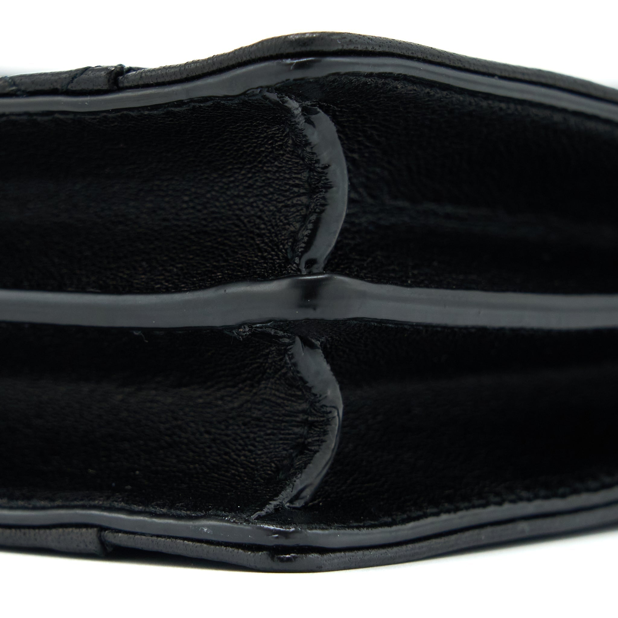 saint-laurent-ysl-envelop-shoulder-bag-lambskin-black-ghw