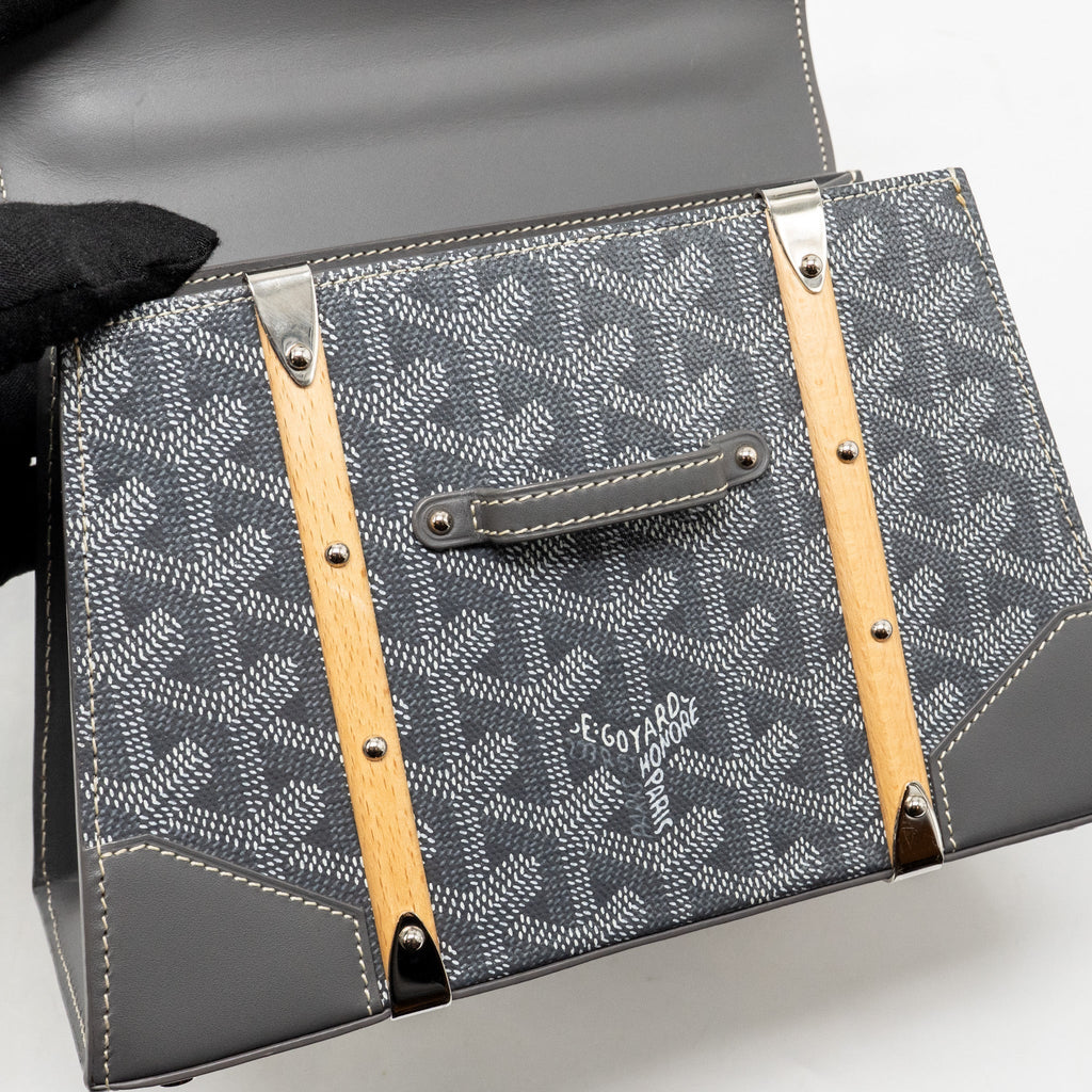 goyard-grey