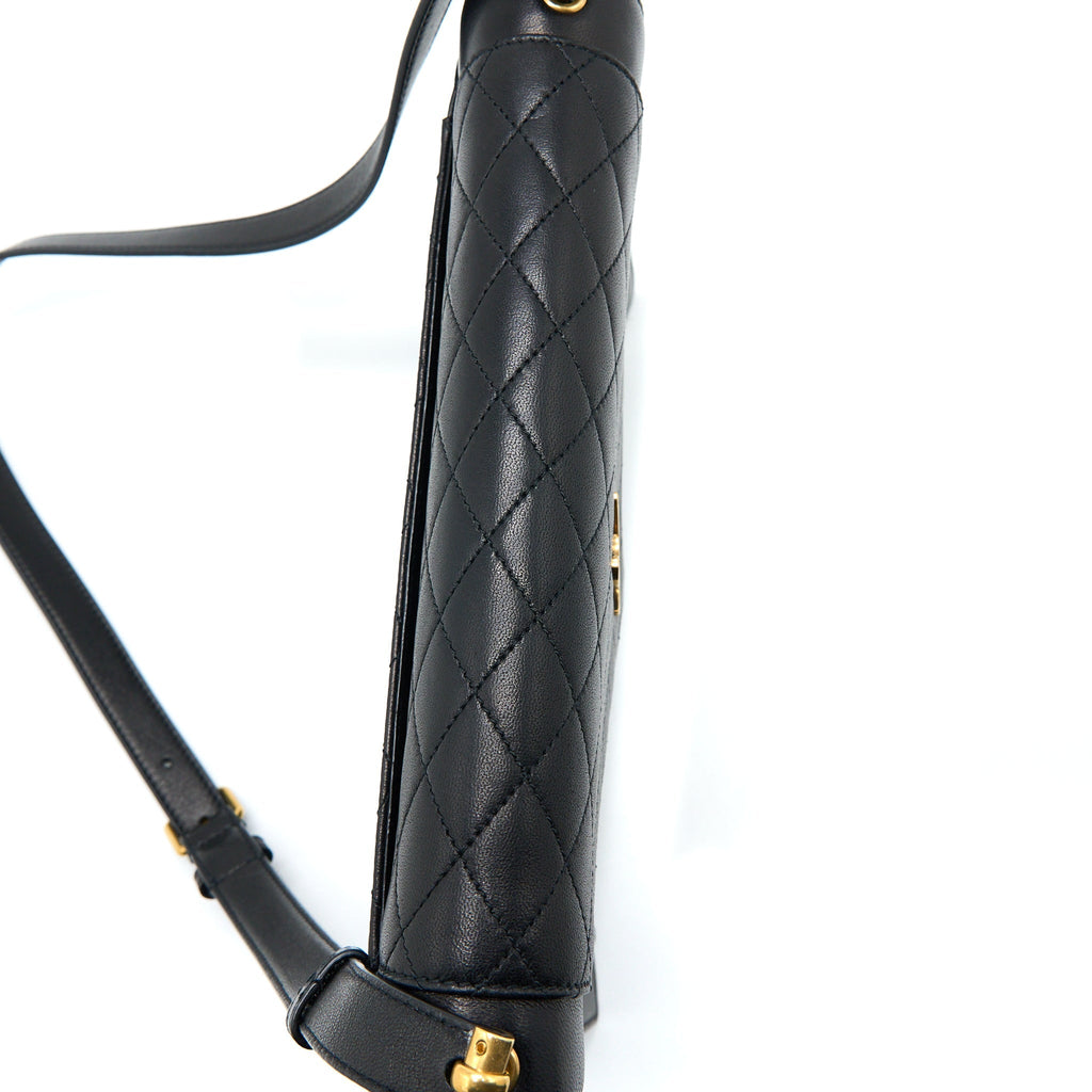 saint-laurent-ysl-envelop-shoulder-bag-lambskin-black-ghw