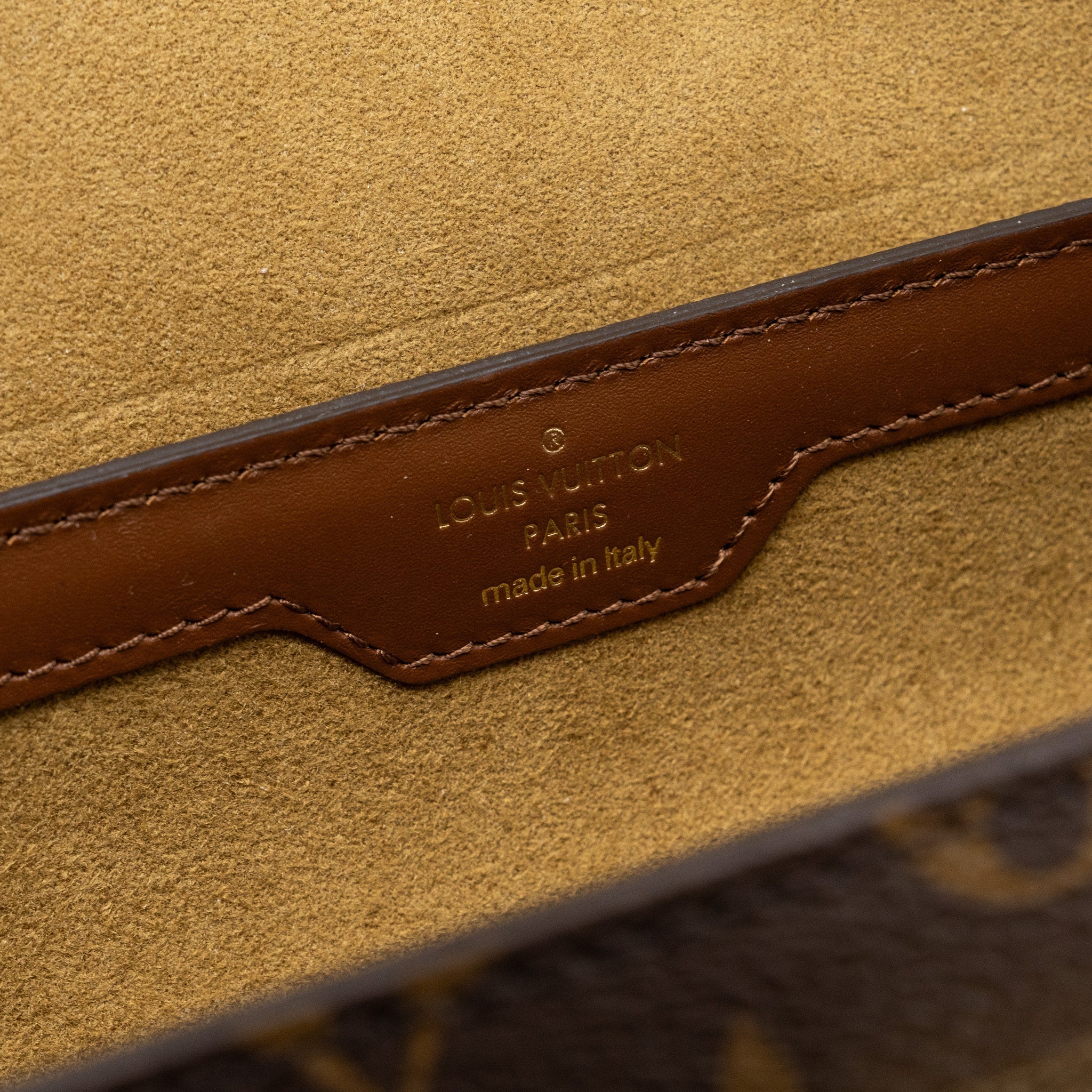 louis-vuitton-papillon-trunk-monogram-canvas-ghw-2