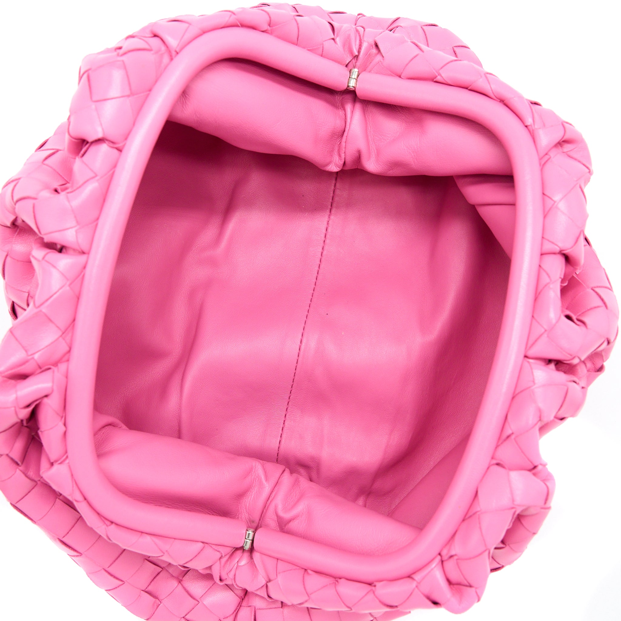 bottega-veneta-clutch-interccato-pink