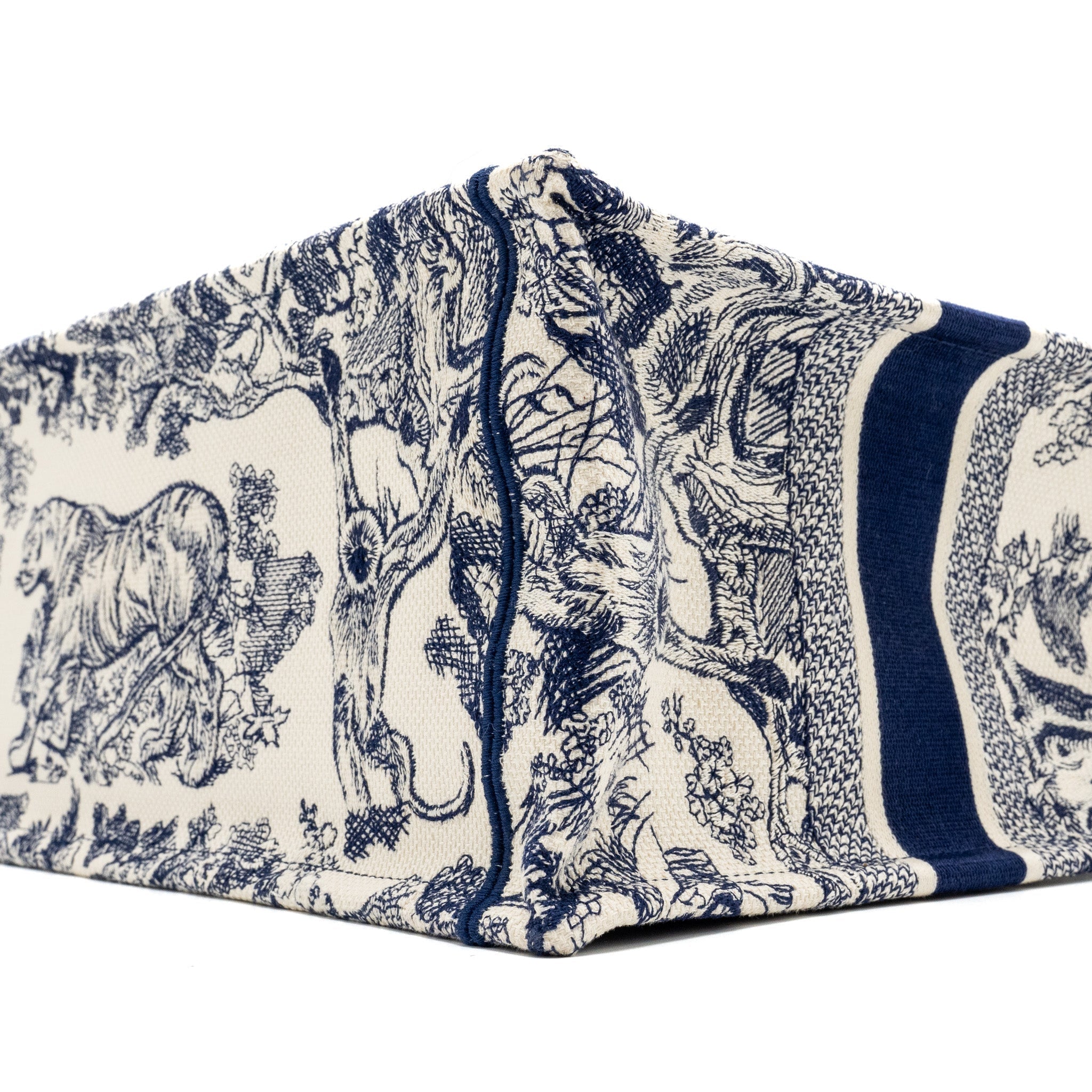 dior-medium-book-tote-blue-toile-de-jouy-embroidery-canvas