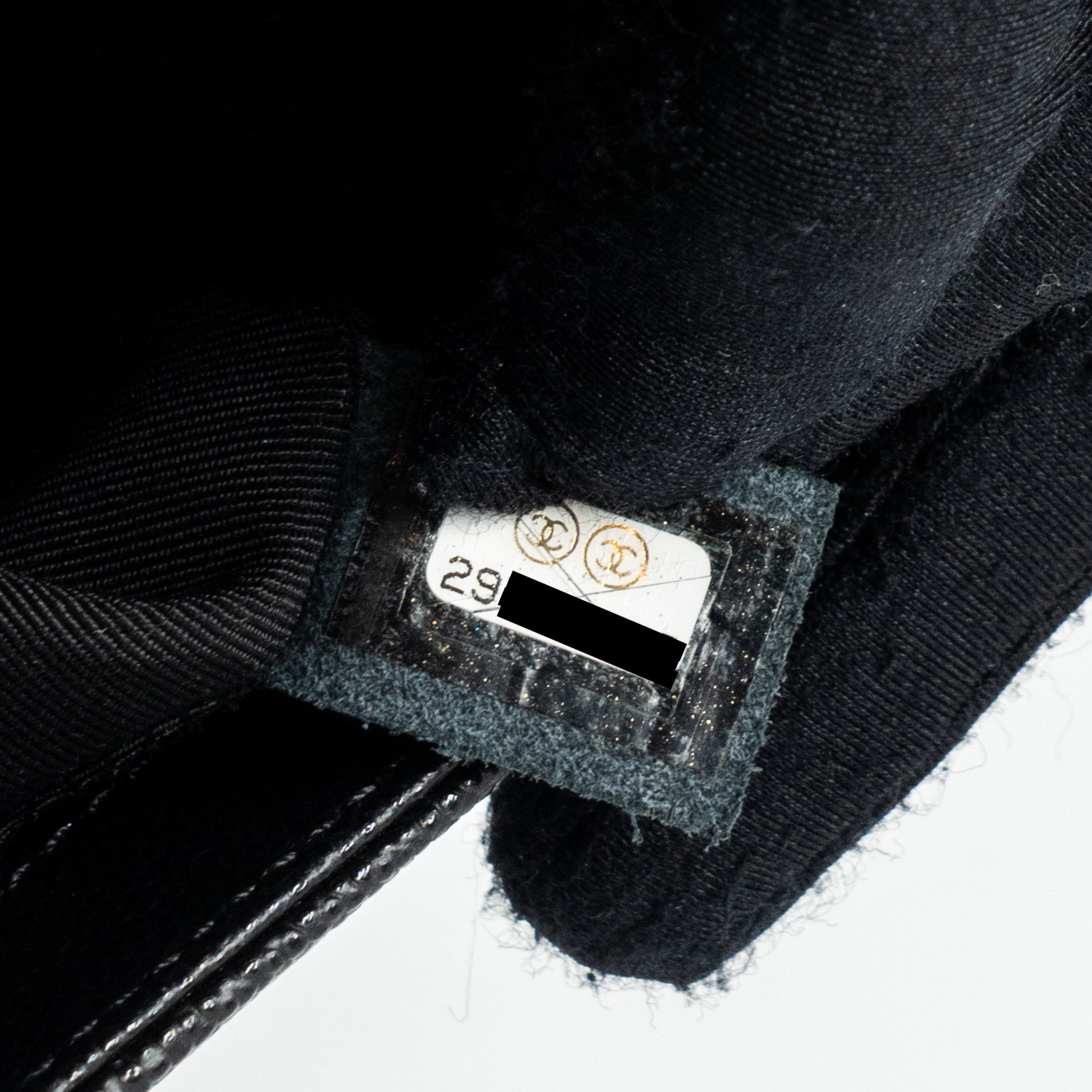 chanel-medium-classic-boy-bag-caviar-black-ghw