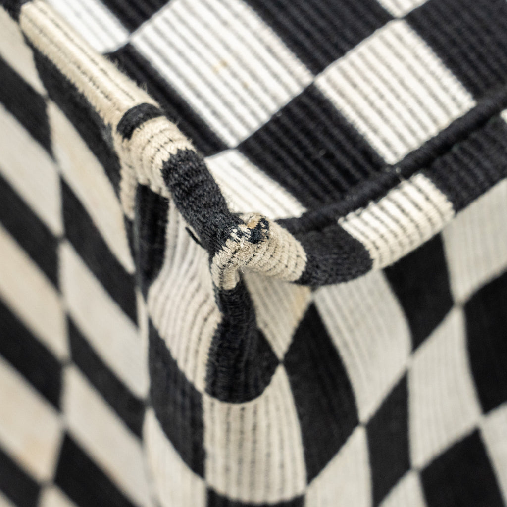 dior-large-book-tote-embroidered-canvas-black-white