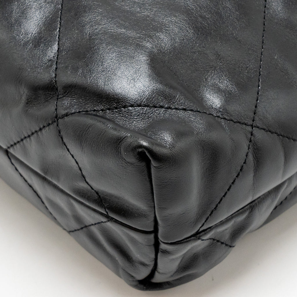chanel-22-bag-black
