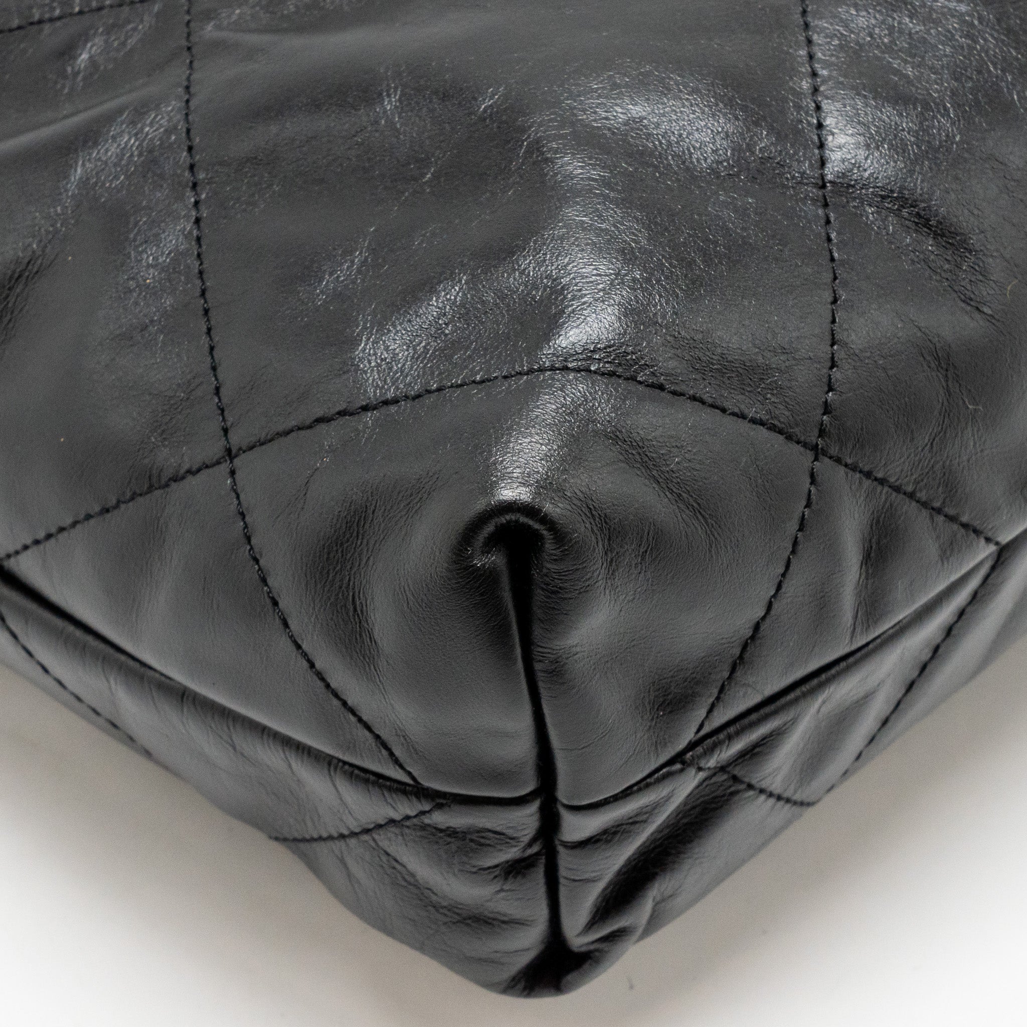 chanel-22-bag-black