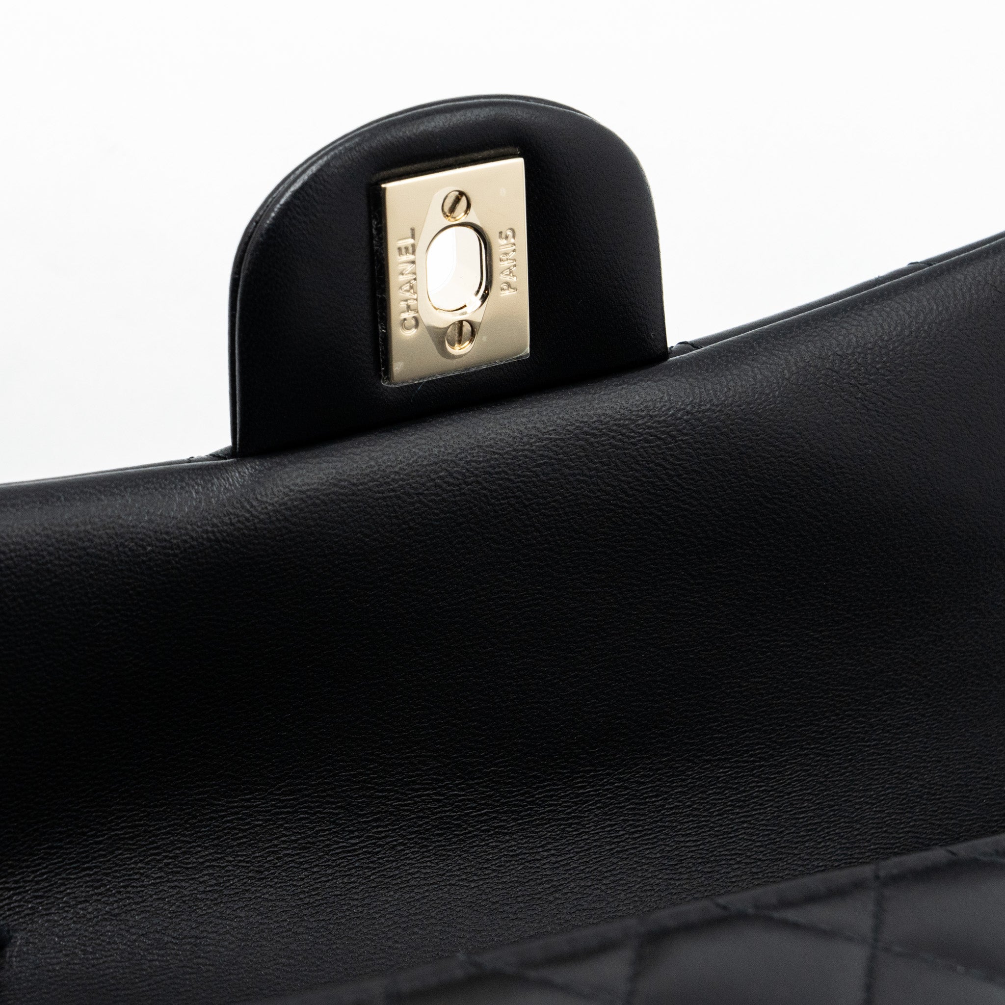 chanel-22p-lion-charm-top-handle-mini-rectangular-flap-bag-lambskin-black-lghw-microchip