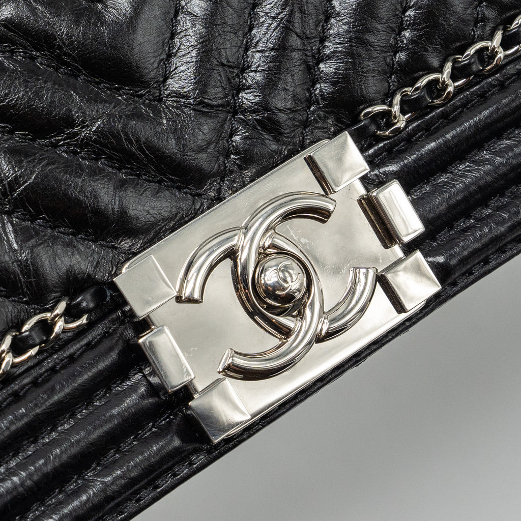 chanel-medium-chevron-boy-bag-limited-edition-calfskin-black-shw