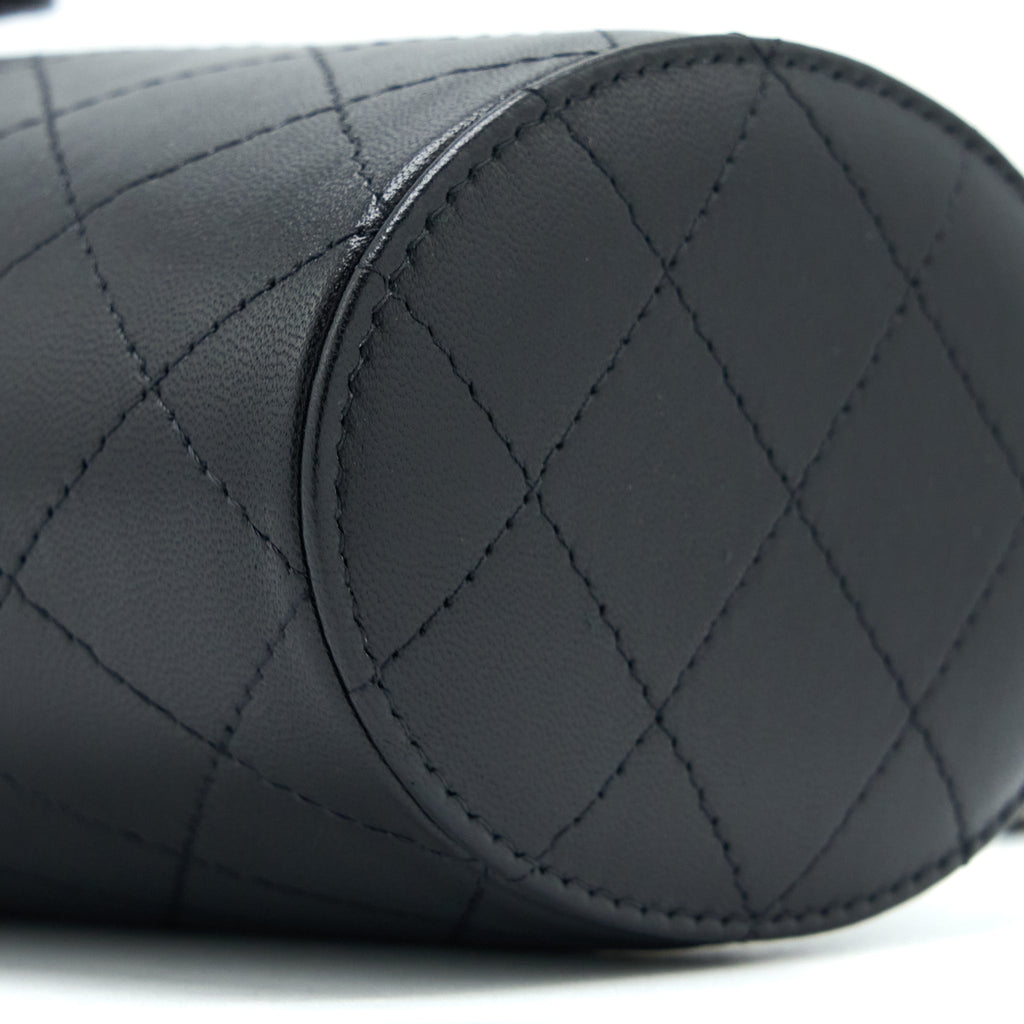 chanel-round-vanity-case-with-chain-lambskin-black-lghw