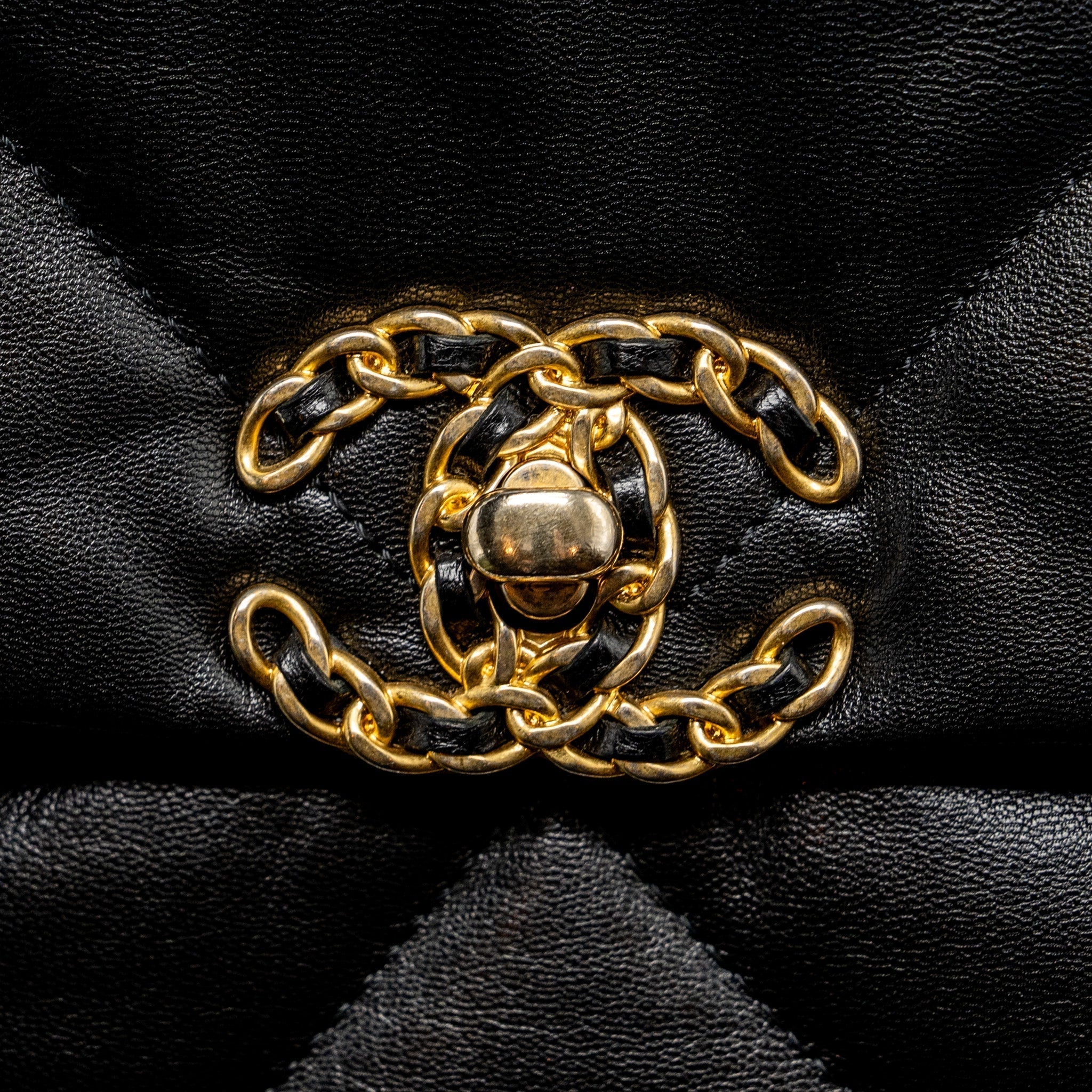 chanel-medium-19-bag-goatskin-black-multicolour-hardaware