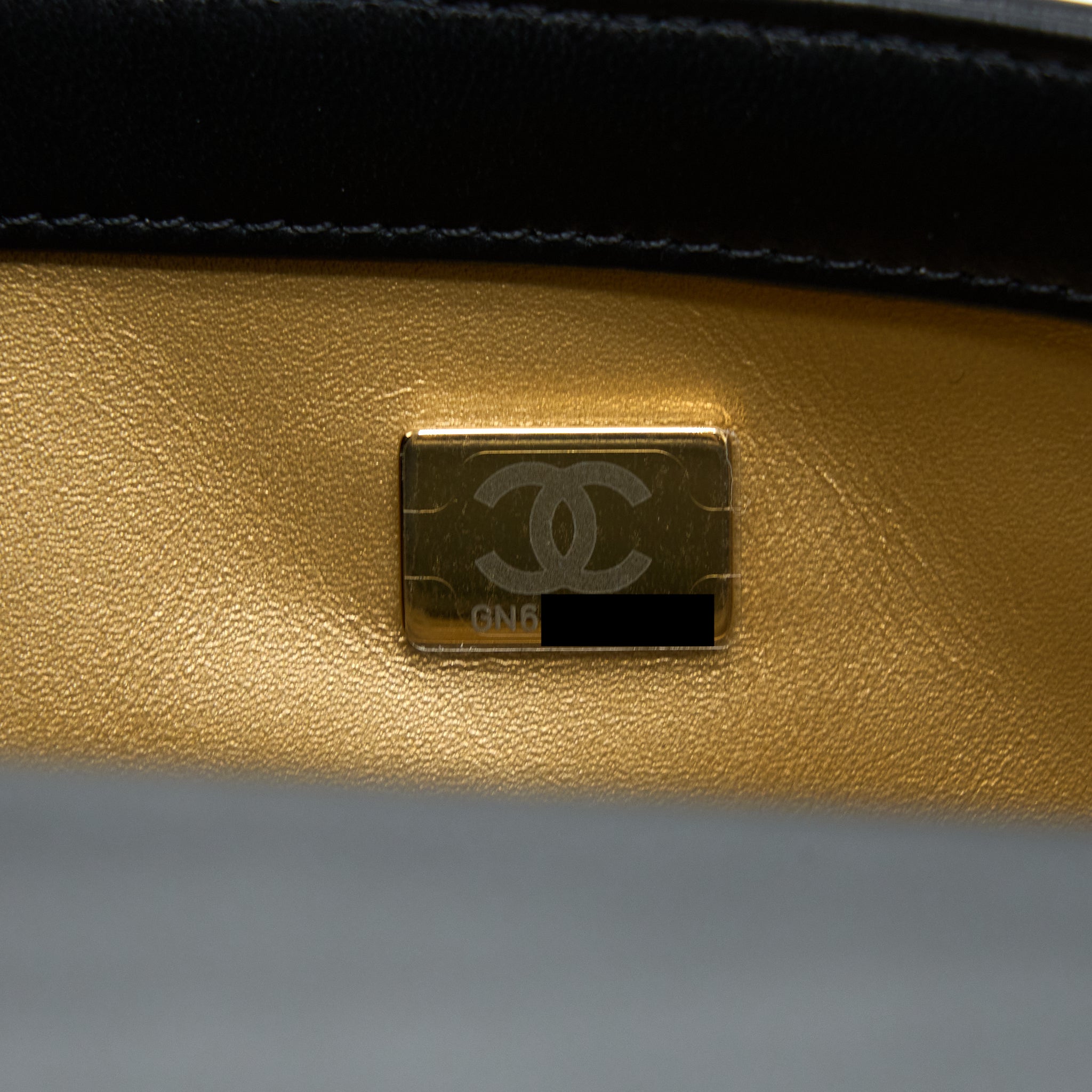 chanel-pearl-crush-mini-rectangular-lambskin-black-brushed-ghw-microchip