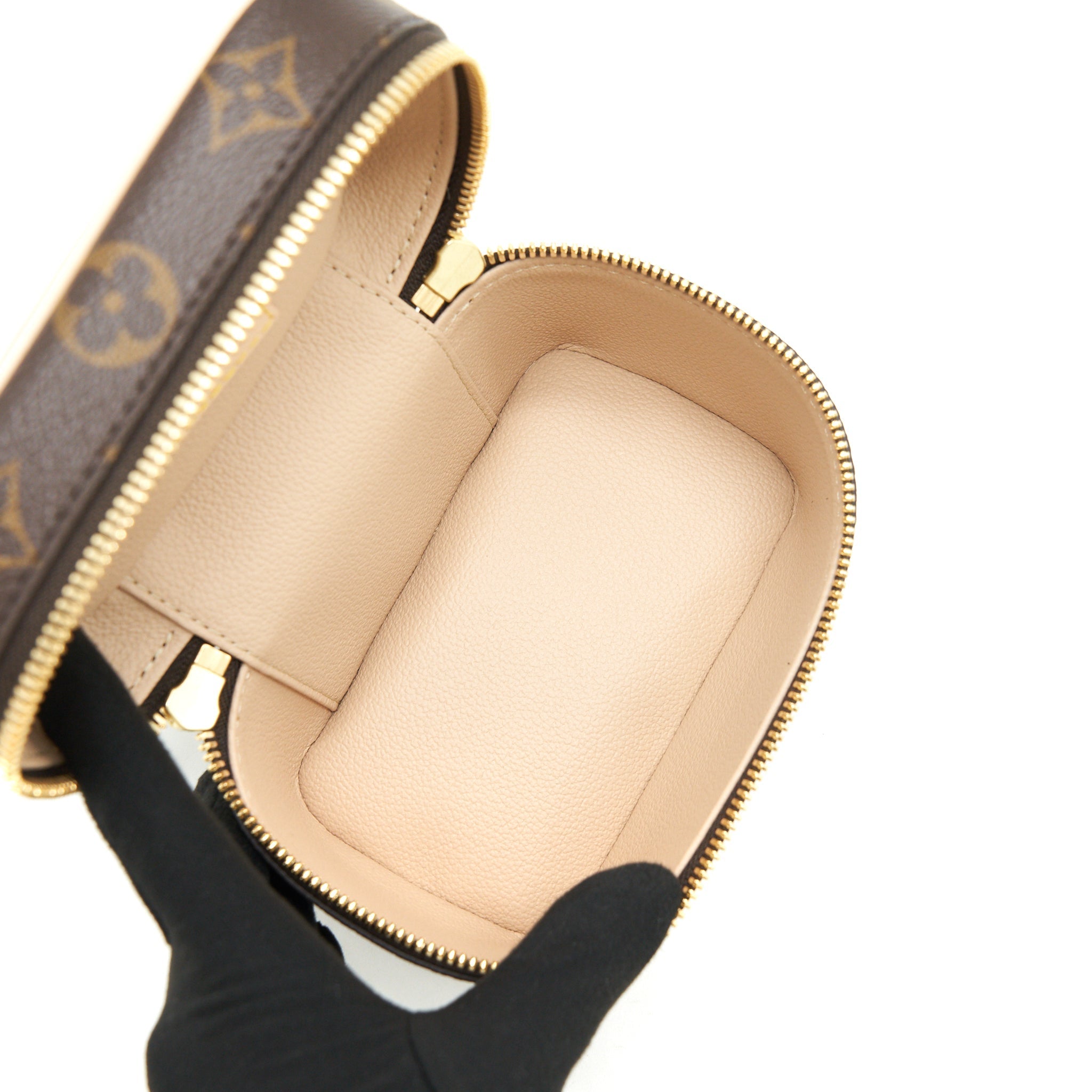louis-vuitton-nice-nano-monogram-canvas-1