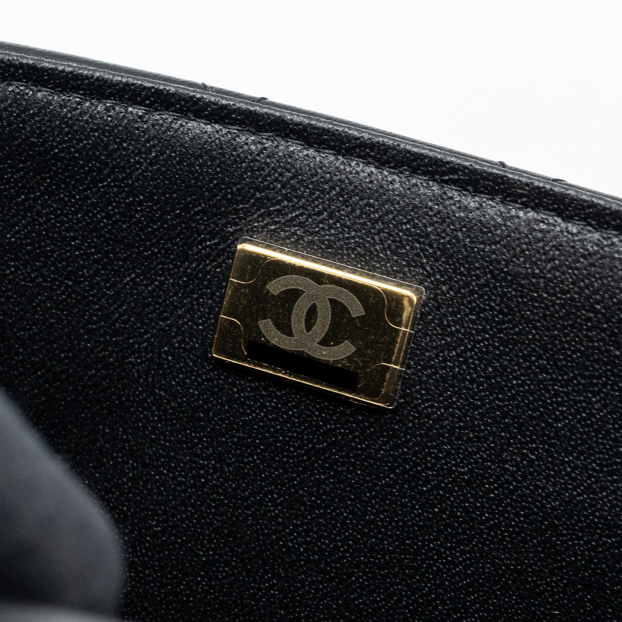 chanel-22p-lion-charm-top-handle-mini-rectangular-flap-bag-lambskin-black-lghw-microchip