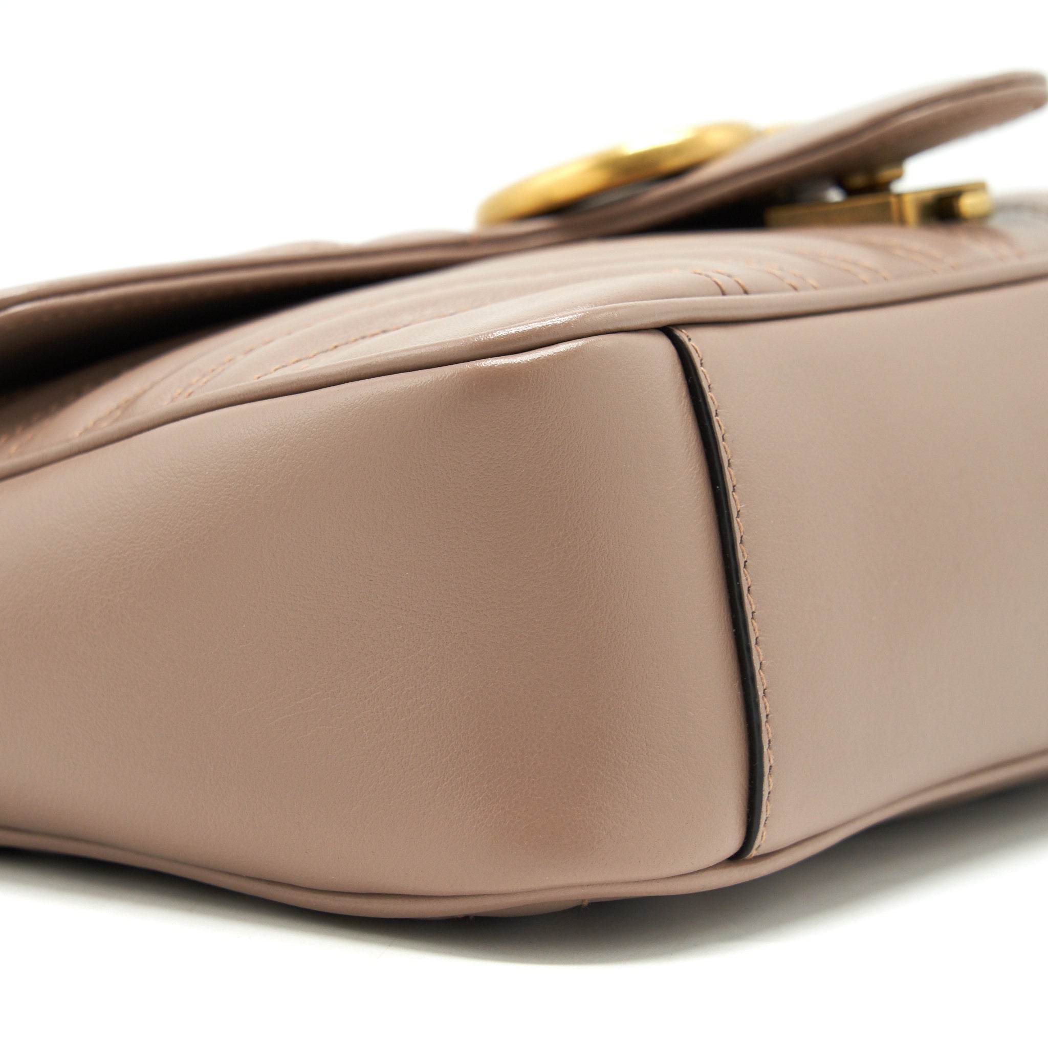 gucci-marmont-small-beige-matelasse-shoulder-bag