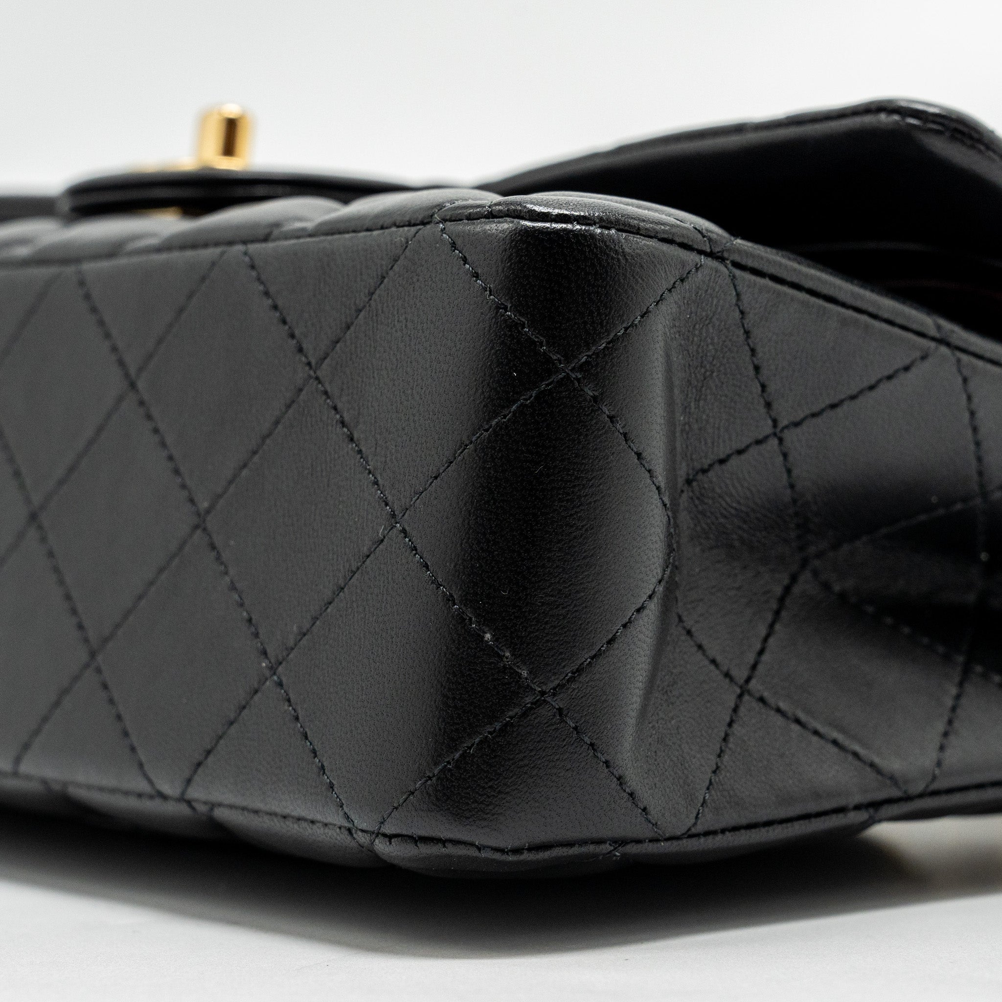 chanel-medium-classic-double-flap-bag-lambskin-black-ghw-8