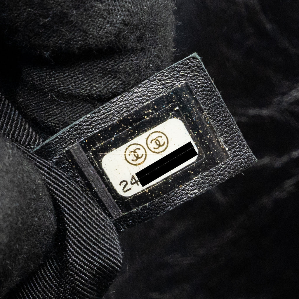 chanel-medium-chevron-boy-bag-limited-edition-calfskin-black-shw