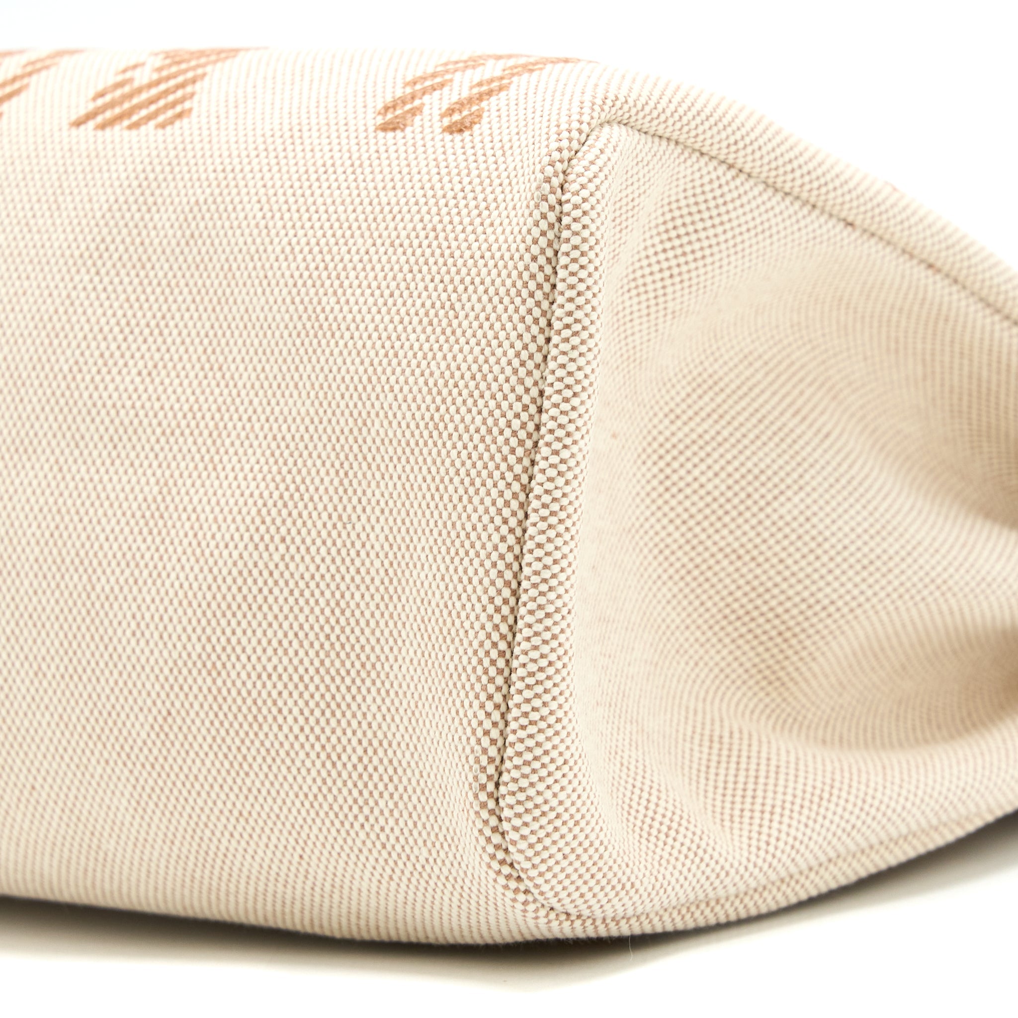 hermes-herbag-zip-31-toile-h-en-relief-brides-sable-ecru-beige-nat-sable-stamp-z