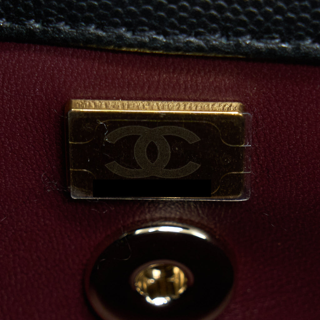 chanel-small-coco-handle-caviar-black-lghw-microchip-4