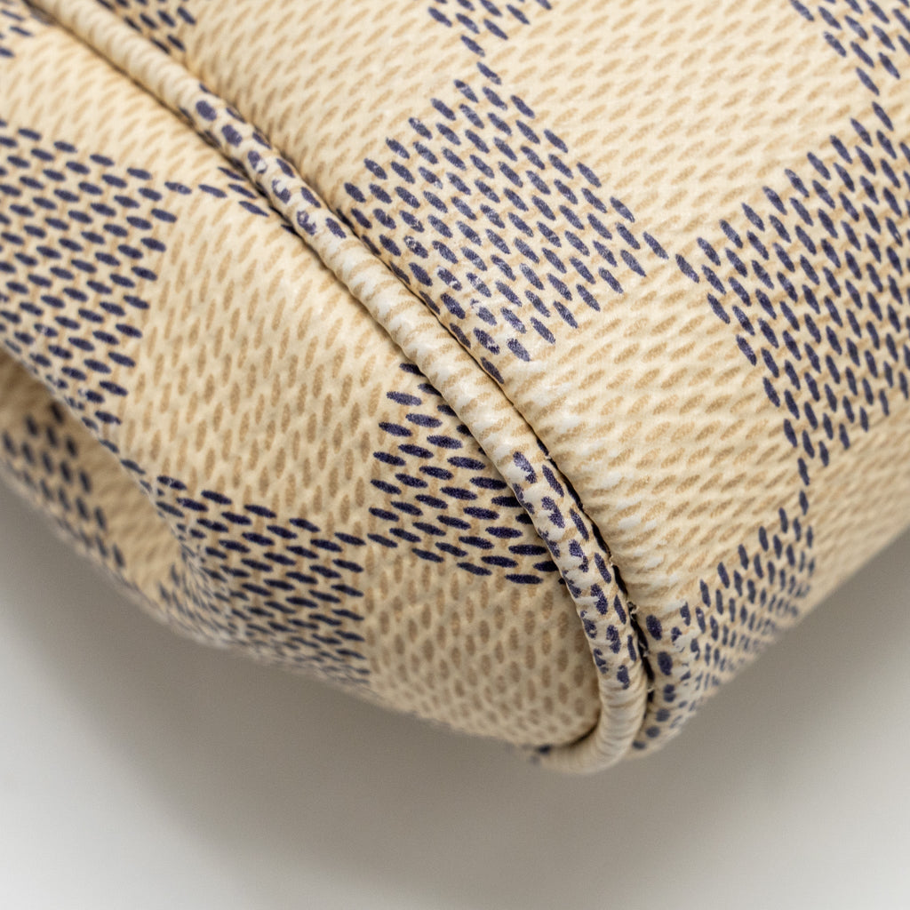 louis-vuitton-favorite-pm-damier-azur-canvas-ghw