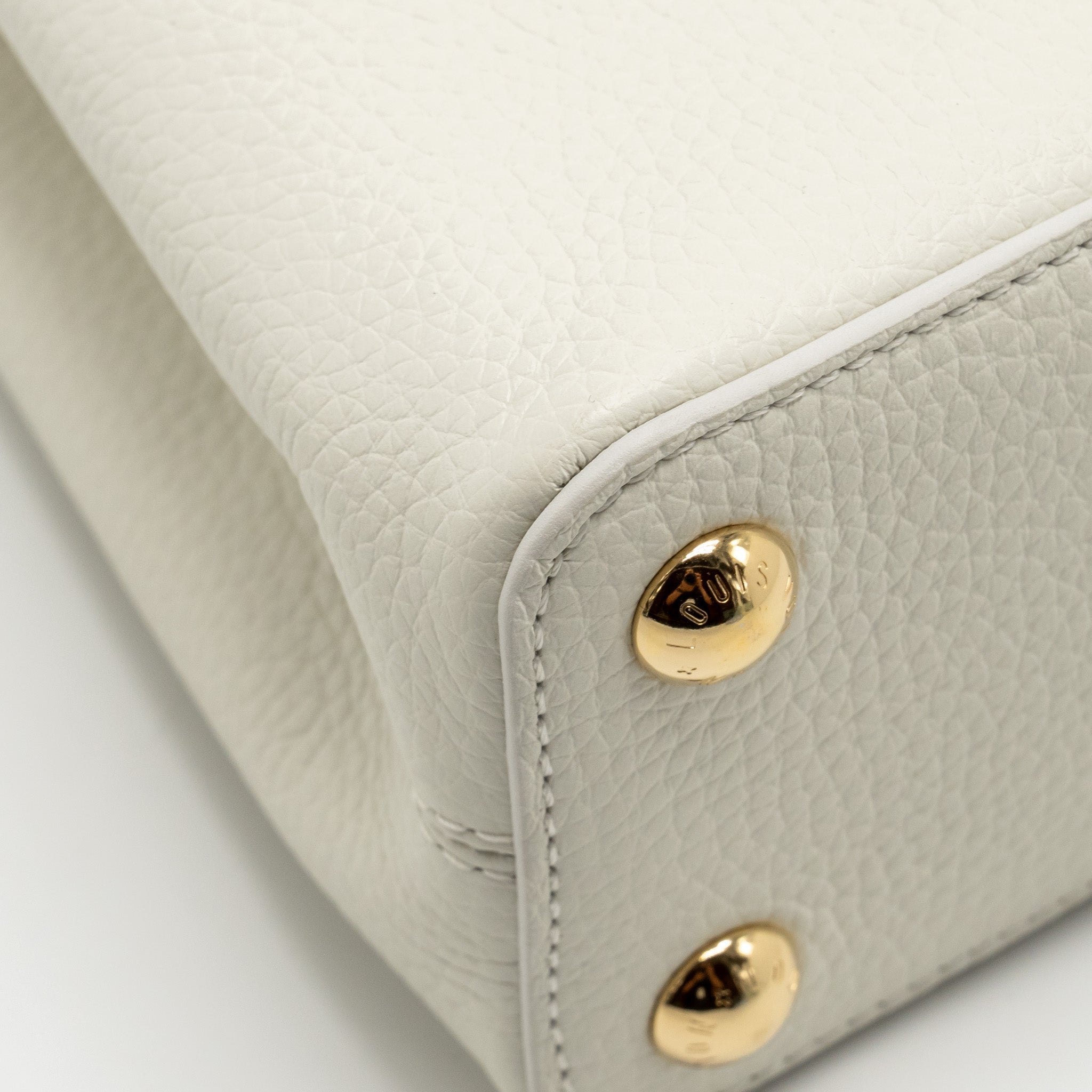 louis-vuitton-capucines-bb-taurillon-by-the-pool-snow-white-provence-blue-ghw