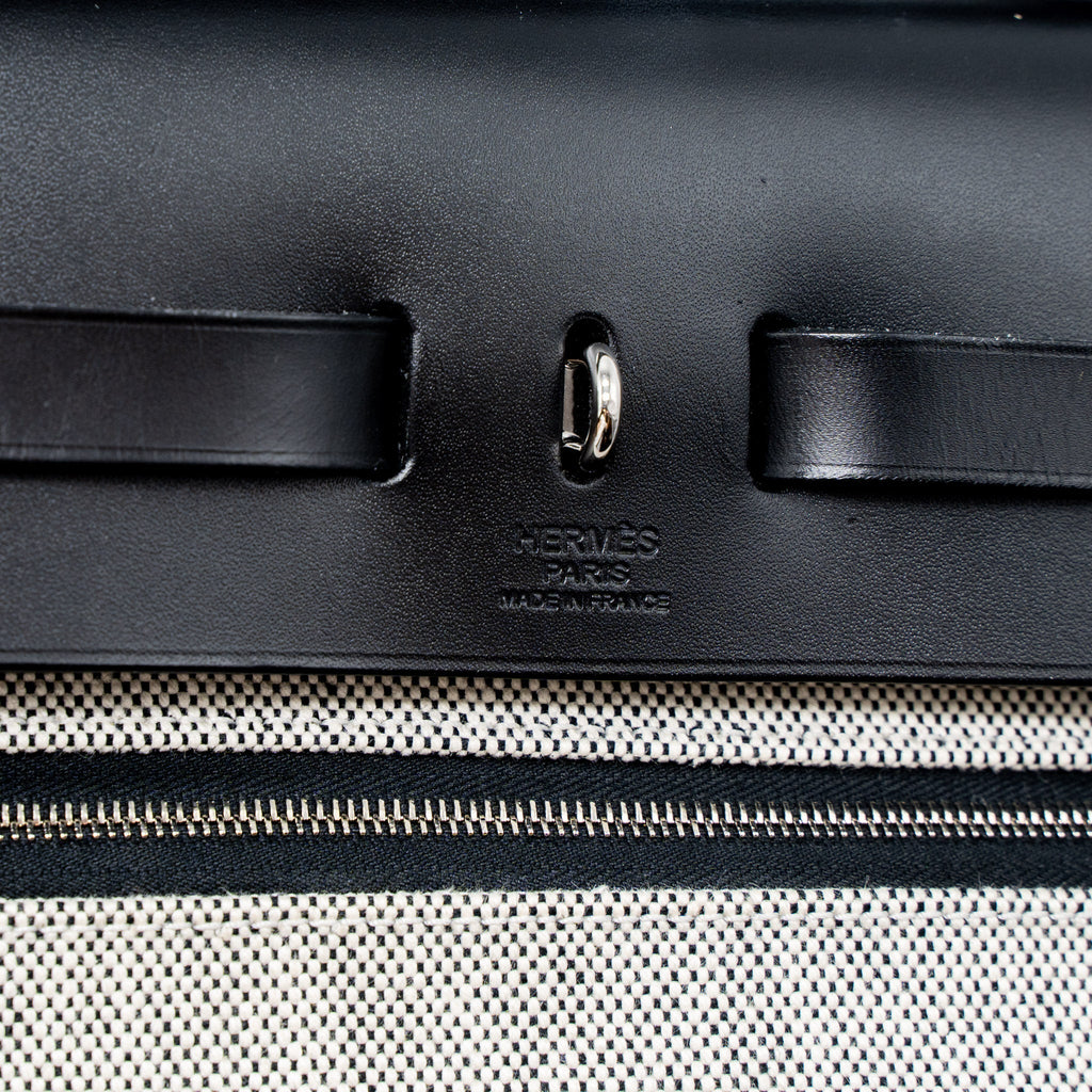 hermes-herbag-31-berline-canvas-vache-hunter-black-shw-stamp-c