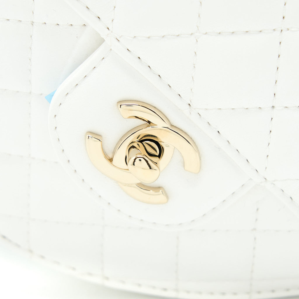 chanel-22s-heart-bag-lambskin-white-lghw-microchip-2