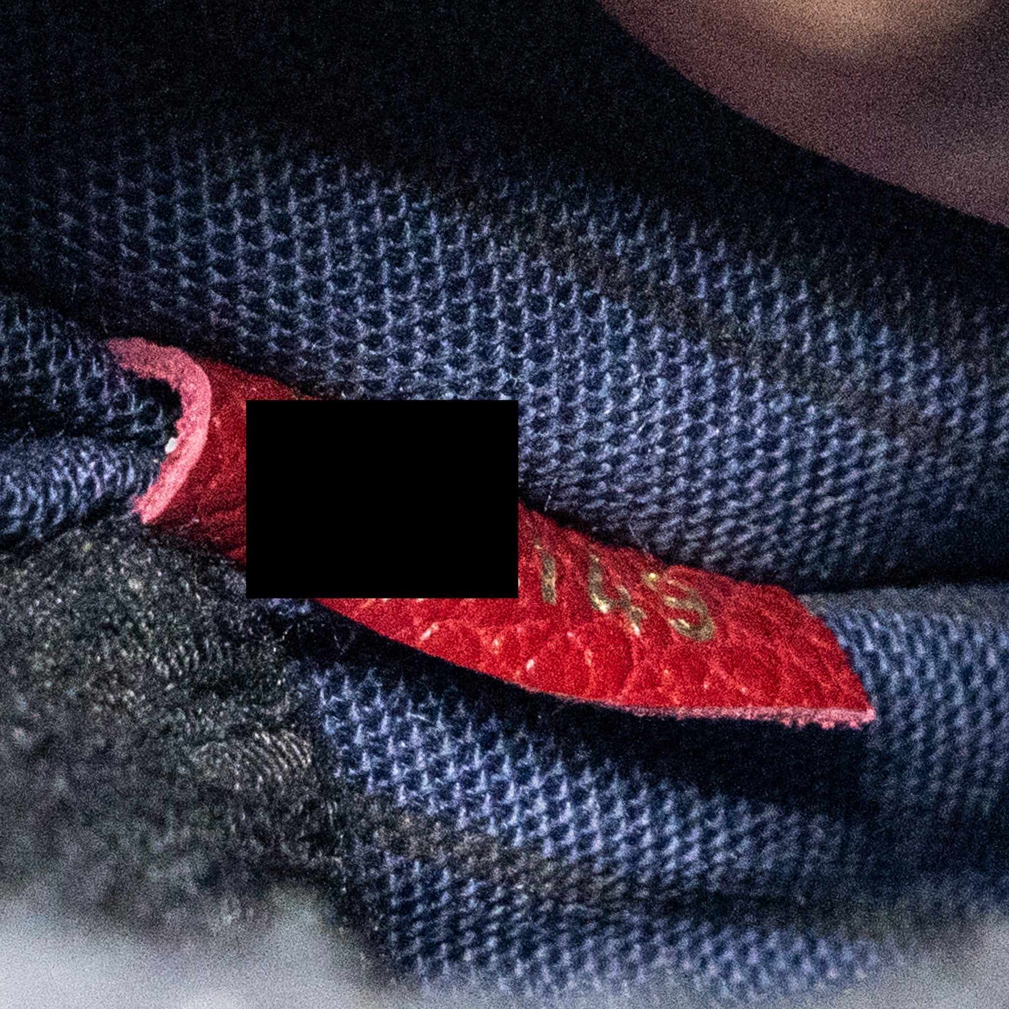 louis-vuitton-pochette-metis-monogram-empreinte-red-ghw