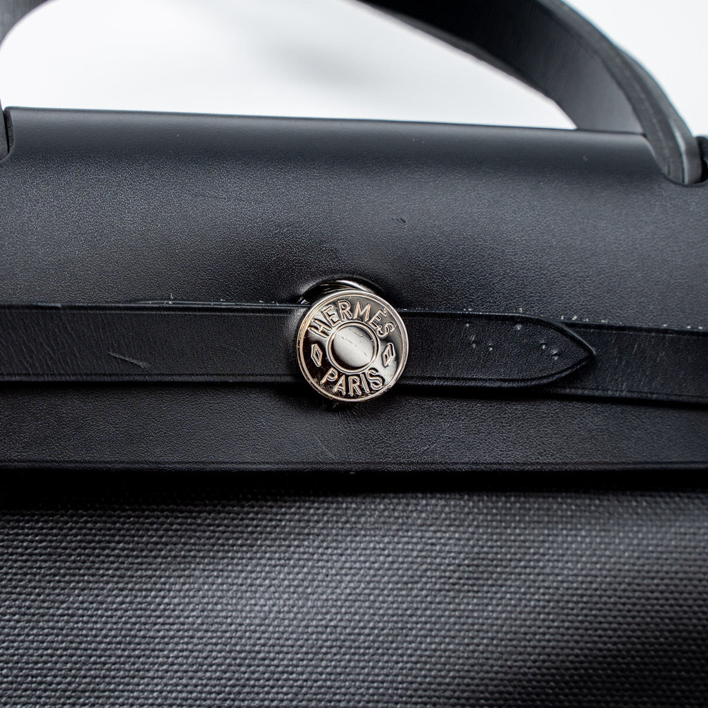 hermes-herbag-31-berline-canvas-vache-hunter-black-shw-stamp-c