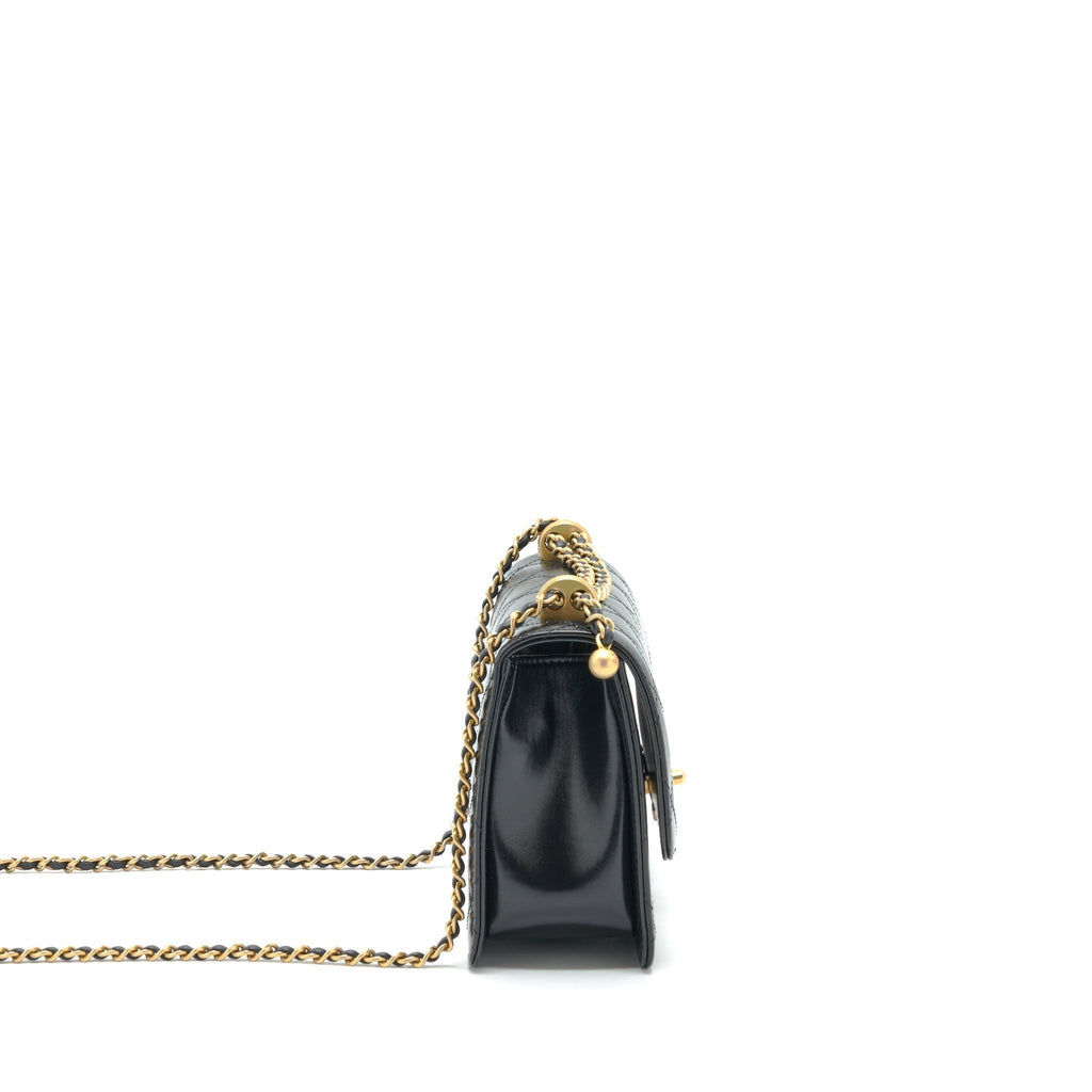 chanel-21a-gold-crush-flap-bag-calfskin-black-ghw-microchip