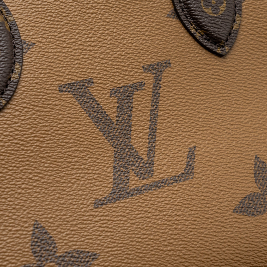 louis-vuitton-onthego-pm-monogram-canvas-ghw-new-version