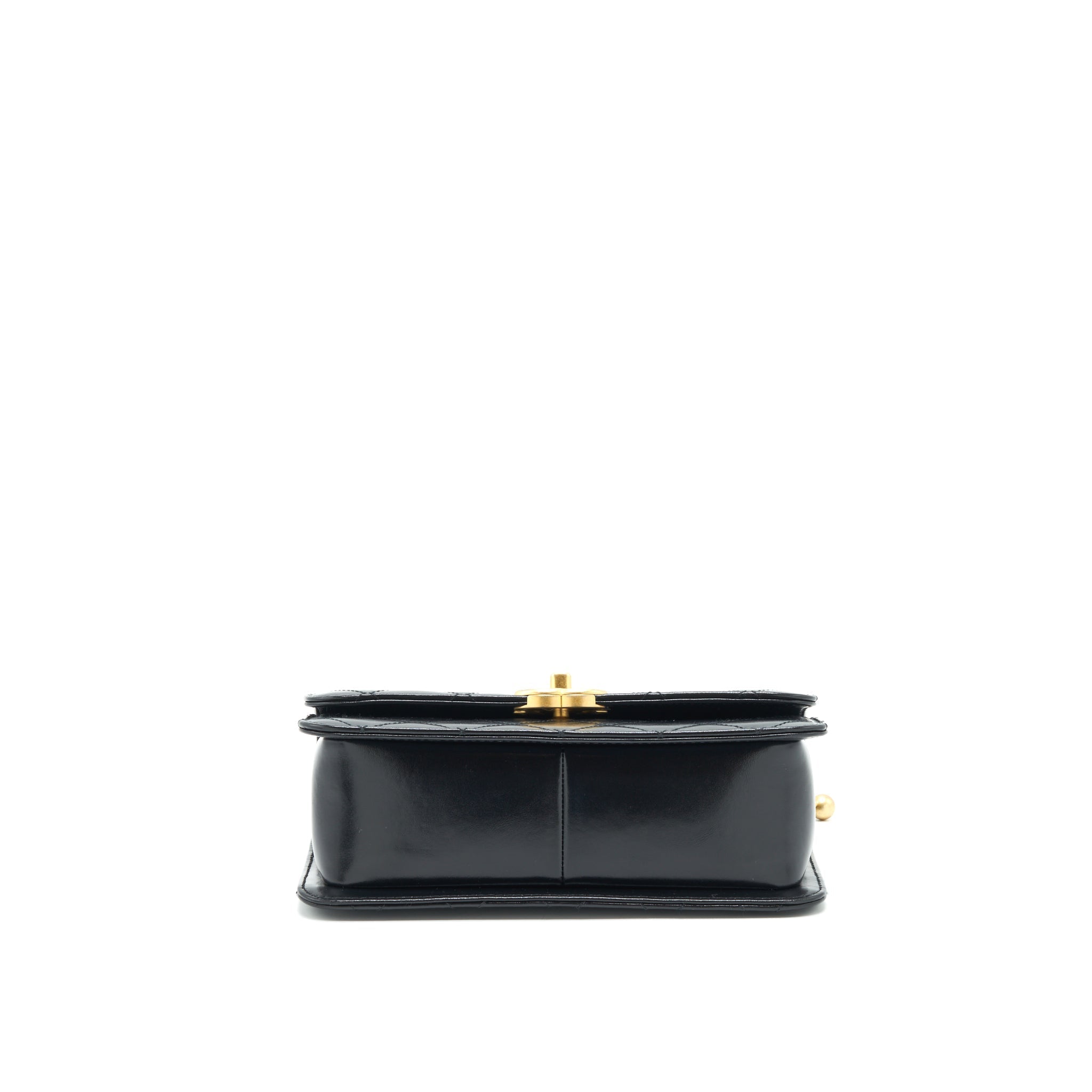 chanel-21a-gold-crush-flap-bag-calfskin-black-ghw-microchip