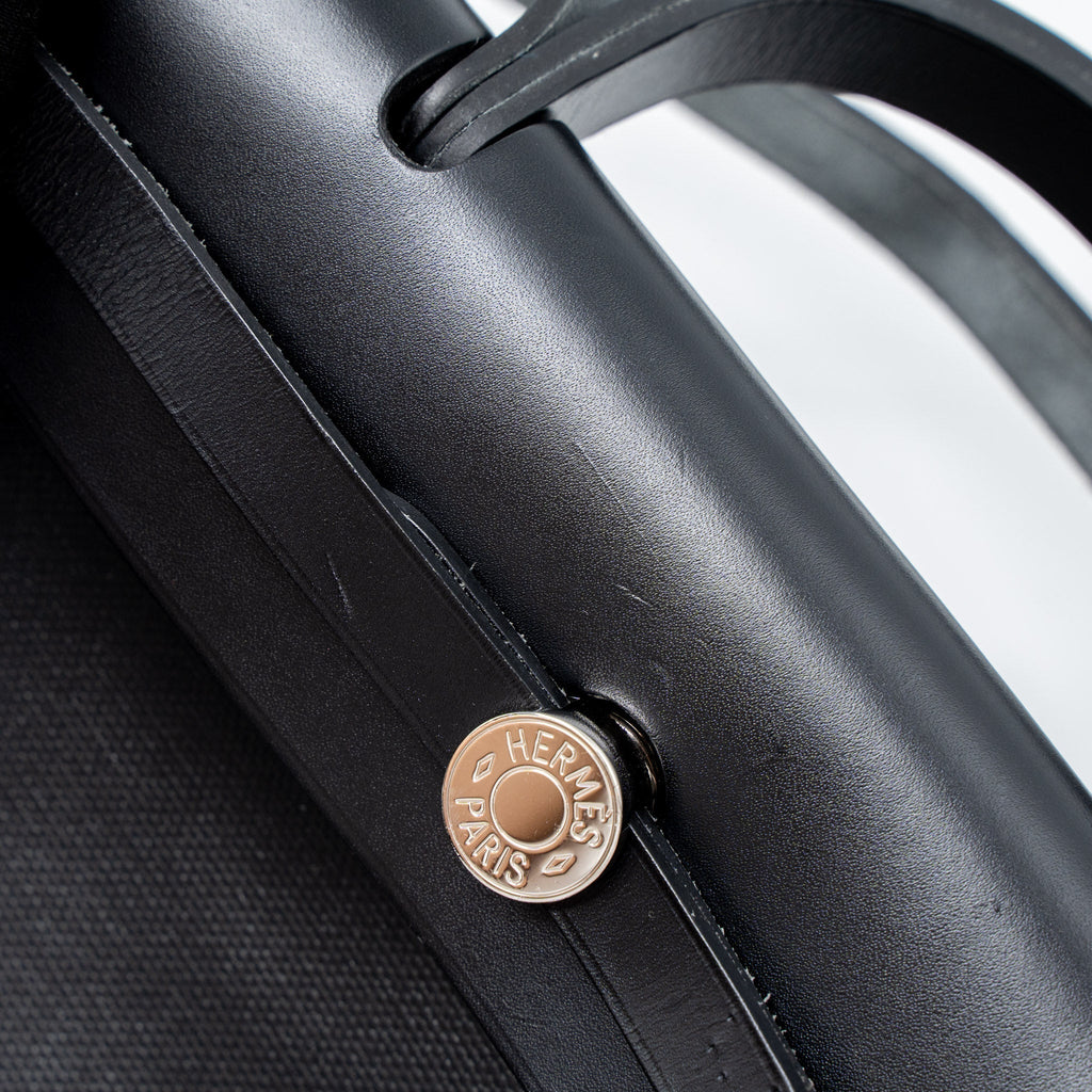 hermes-herbag-31-berline-canvas-vache-hunter-black-shw-stamp-c