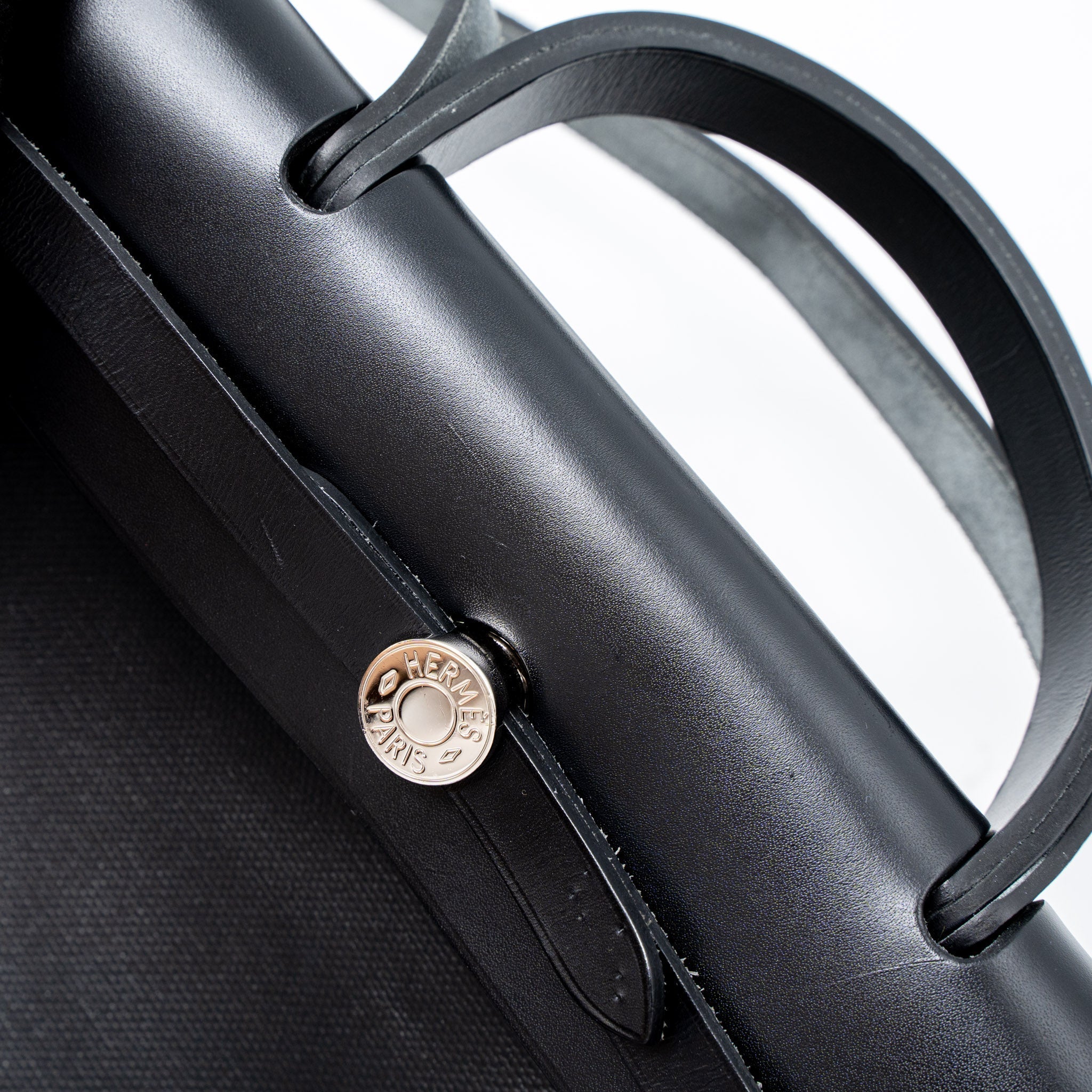 hermes-herbag-31-berline-canvas-vache-hunter-black-shw-stamp-c